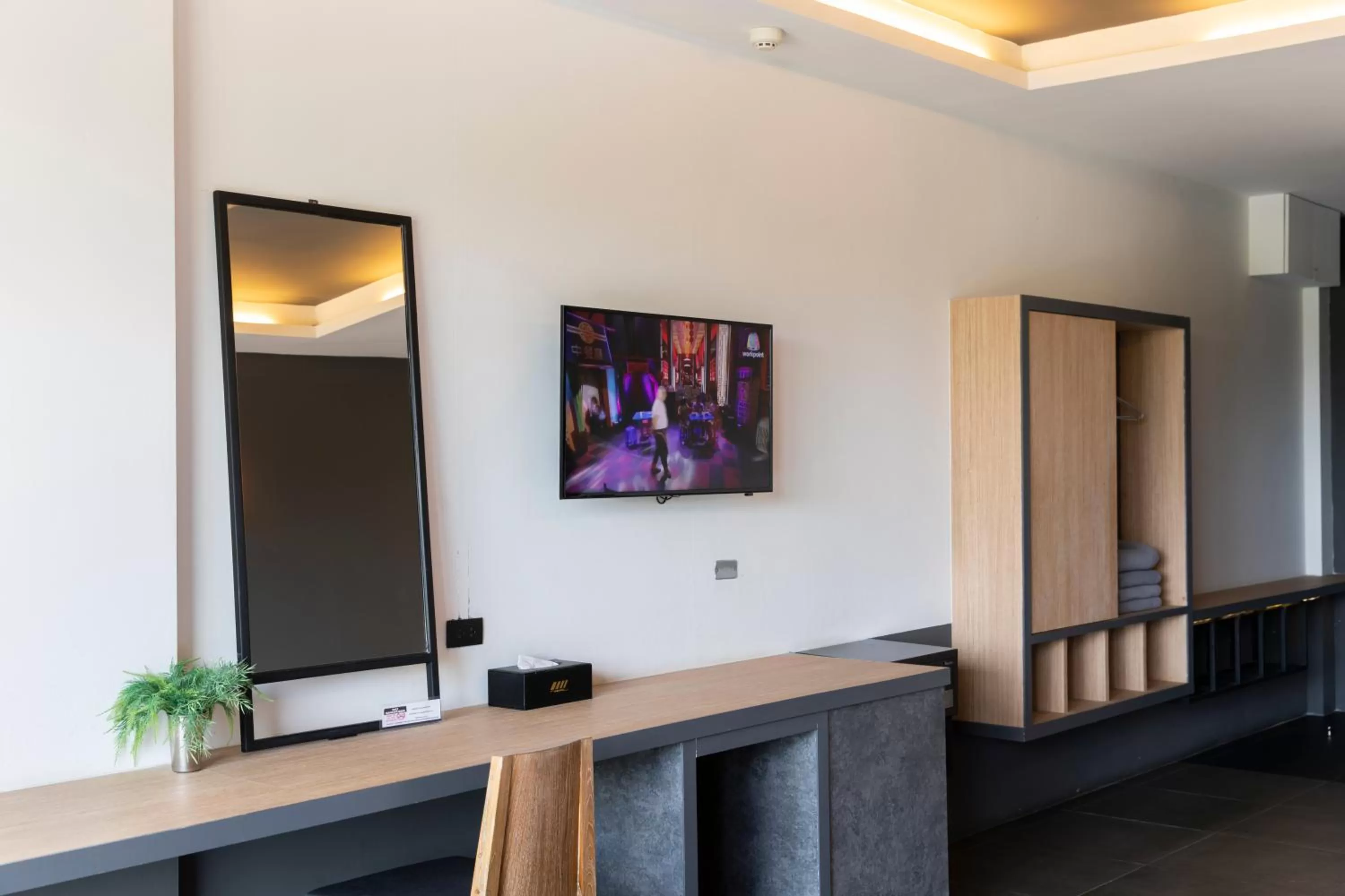 TV and multimedia in The VELO'S Hotel and Pumptrack