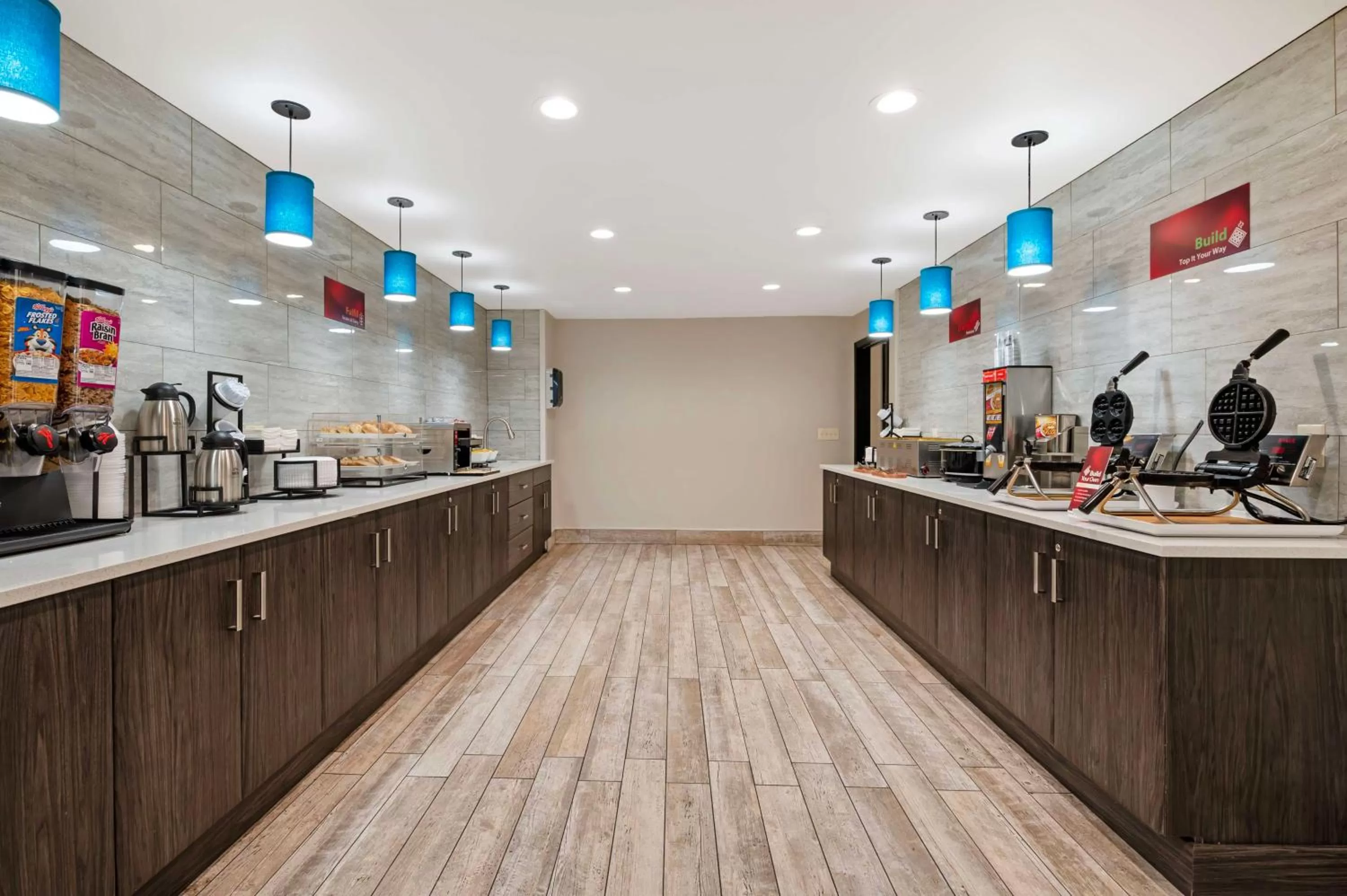 Breakfast in Best Western Plus Greenwood Indy South Inn