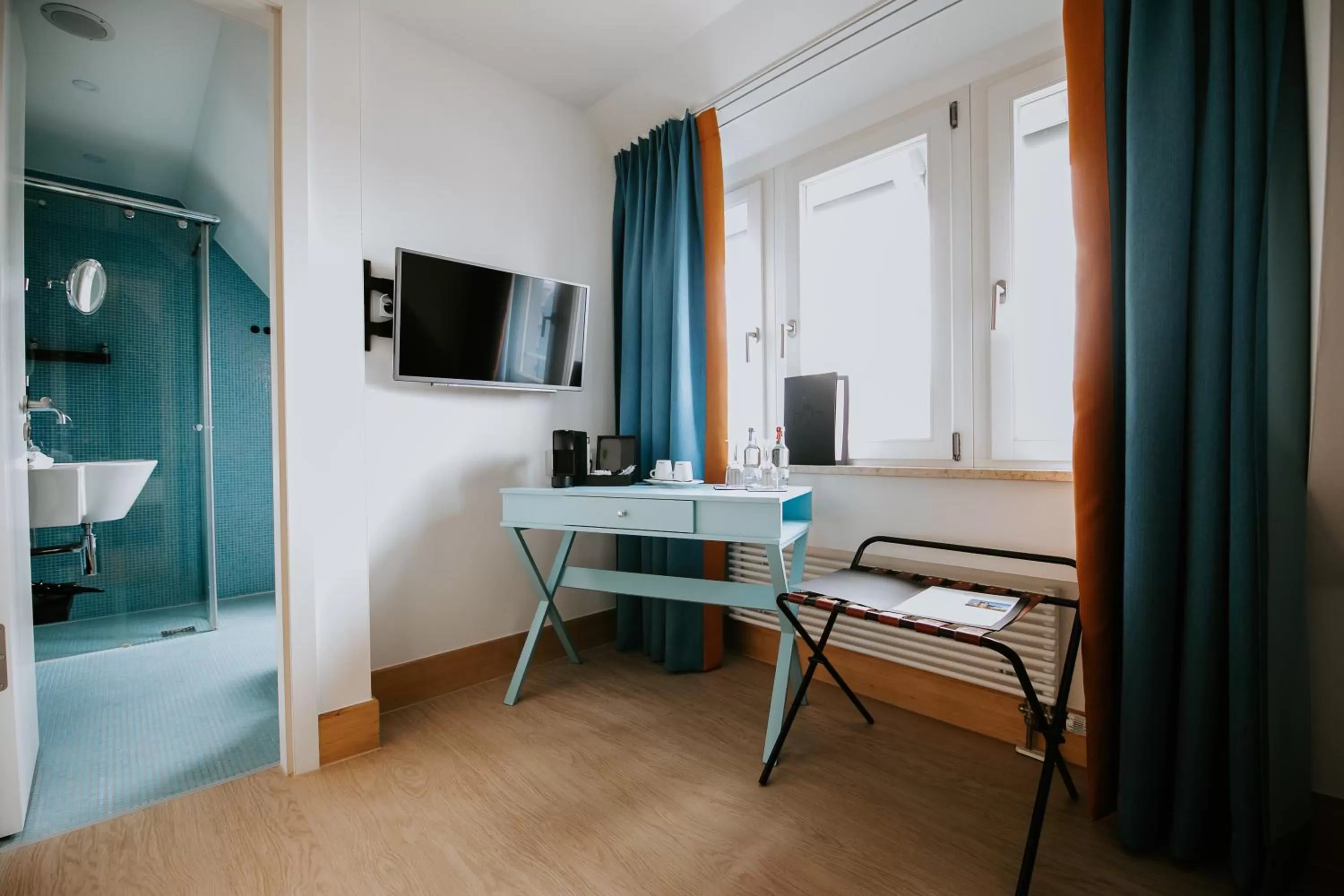 Photo of the whole room in Palace St. George