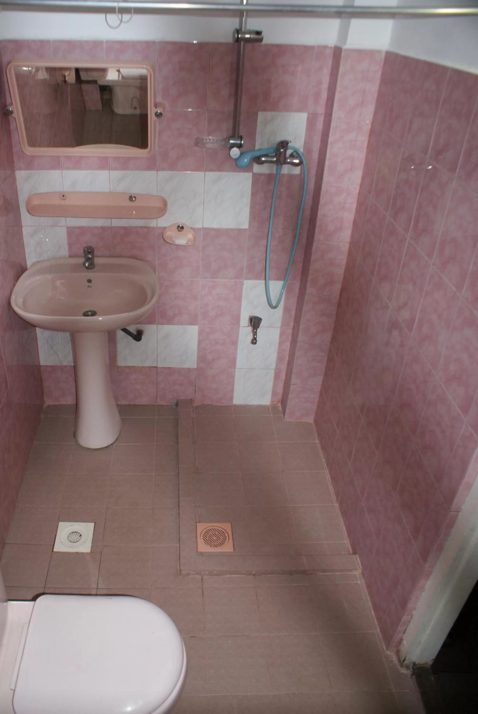 Bathroom in Panorama Accommodations Nuwara Eliya