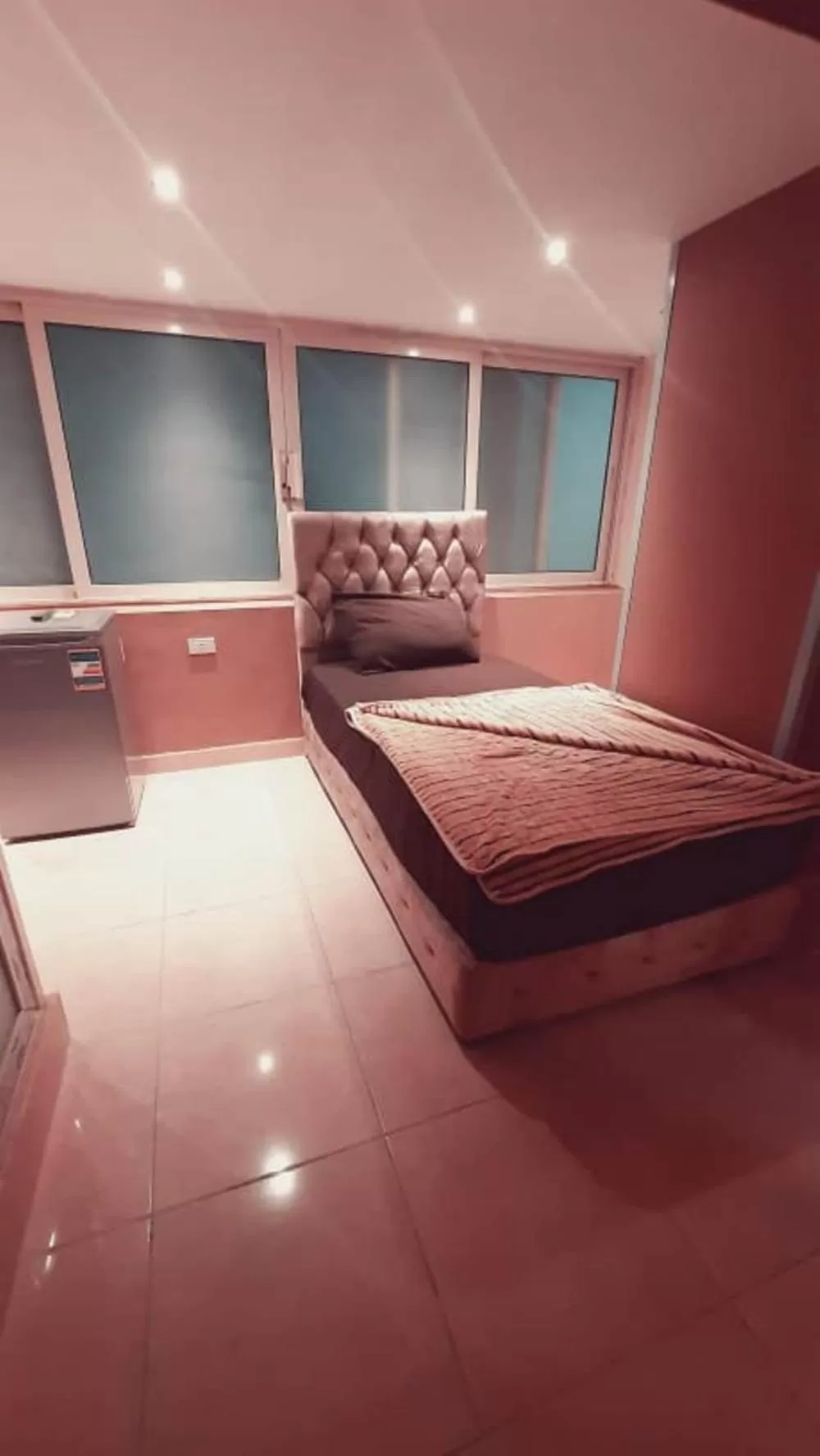 Bed in Blue Eyes Hotel