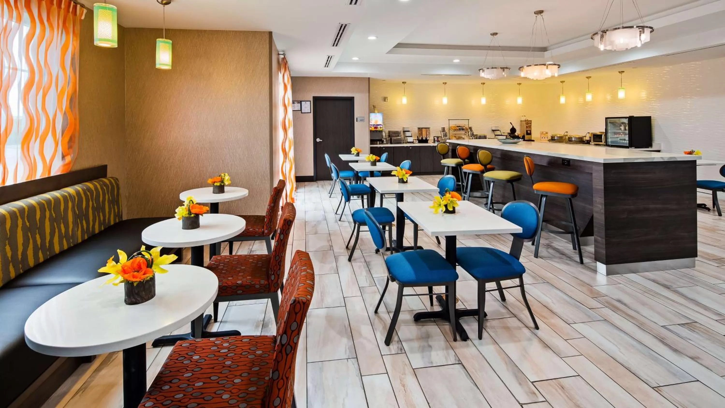 Restaurant/Places to Eat in Best Western Plus Pasadena Inn & Suites