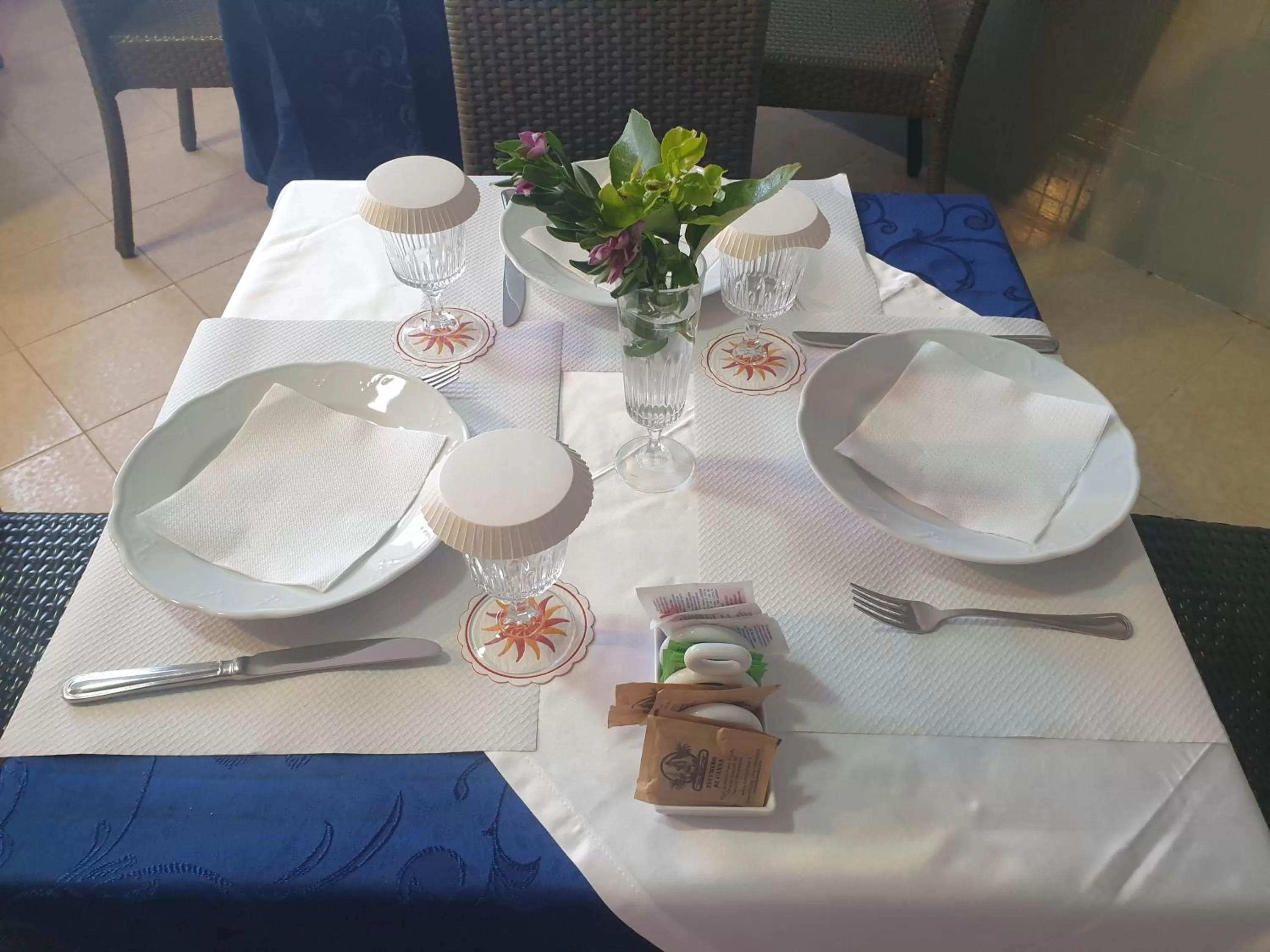 Breakfast, Restaurant/Places to Eat in VILLA MARTA a due passi dalla clinica ortopedica Rizzoli e da Villa Santa Teresa