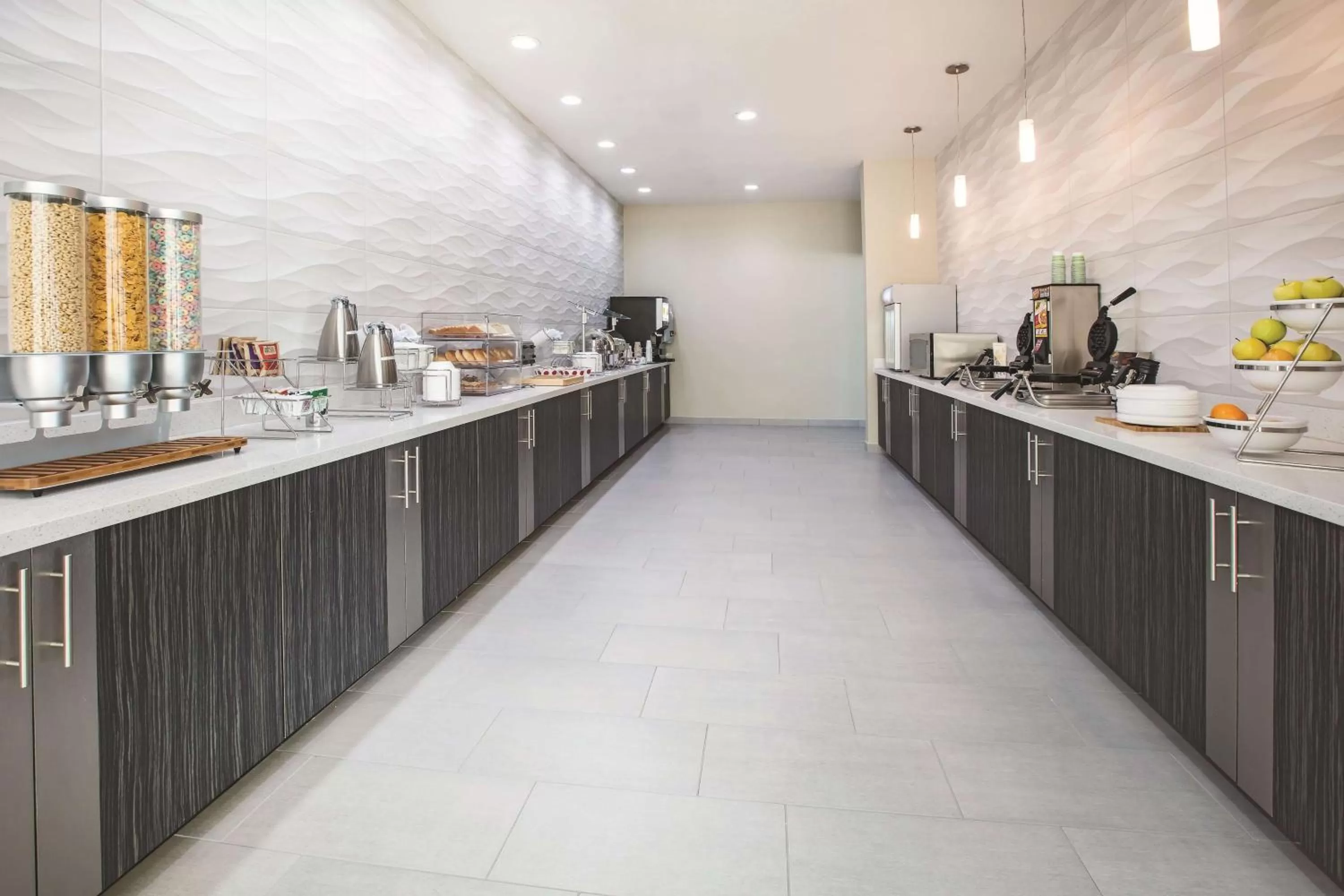 Restaurant/places to eat in La Quinta by Wyndham Dallas Plano - The Colony