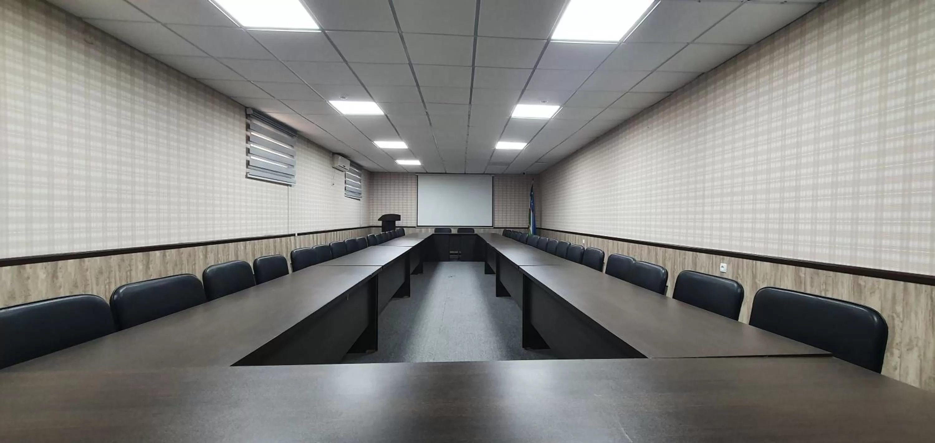 Meeting/conference room in Comfort Hotel