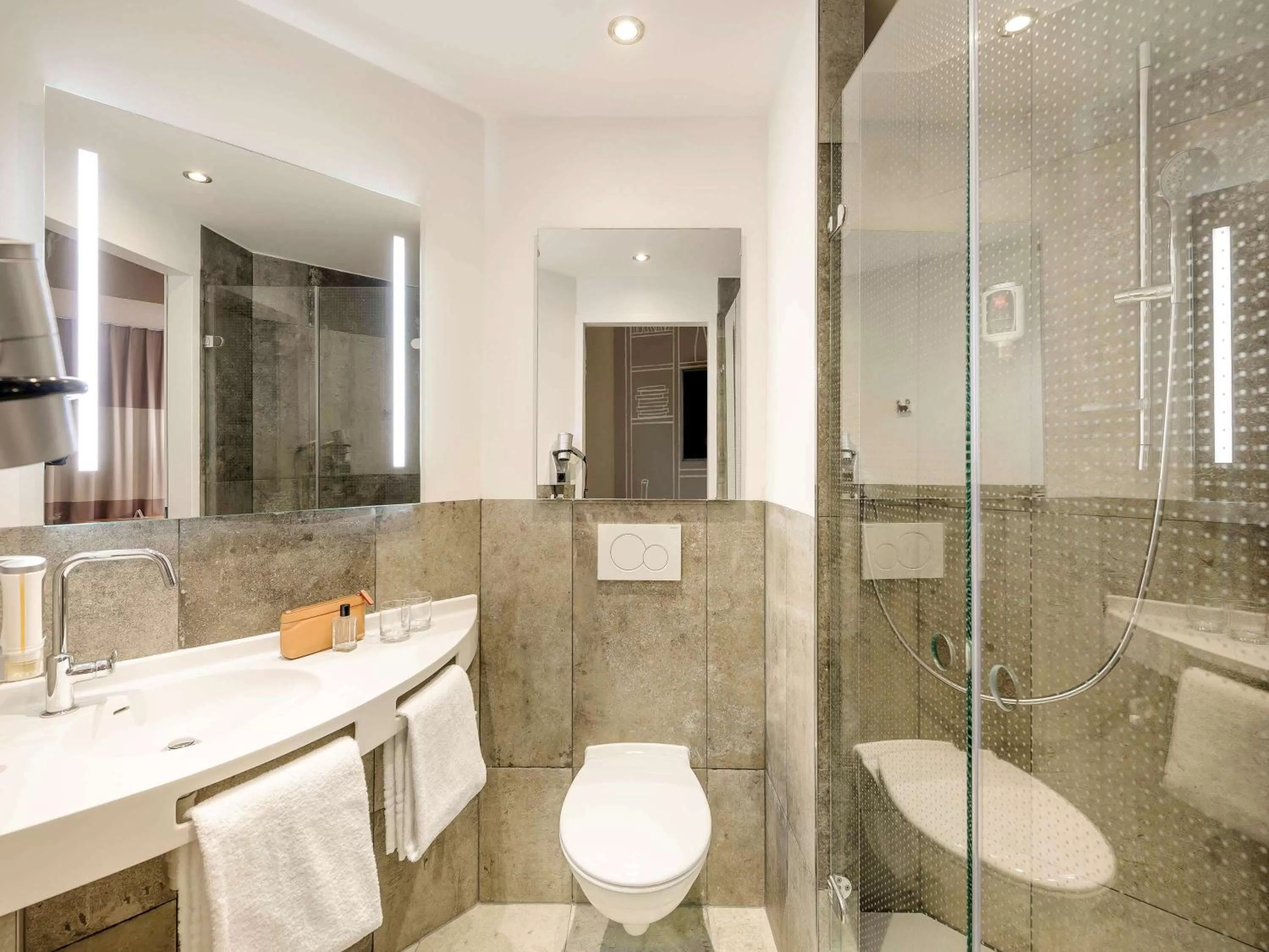 Photo of the whole room in ibis Hotel München Messe