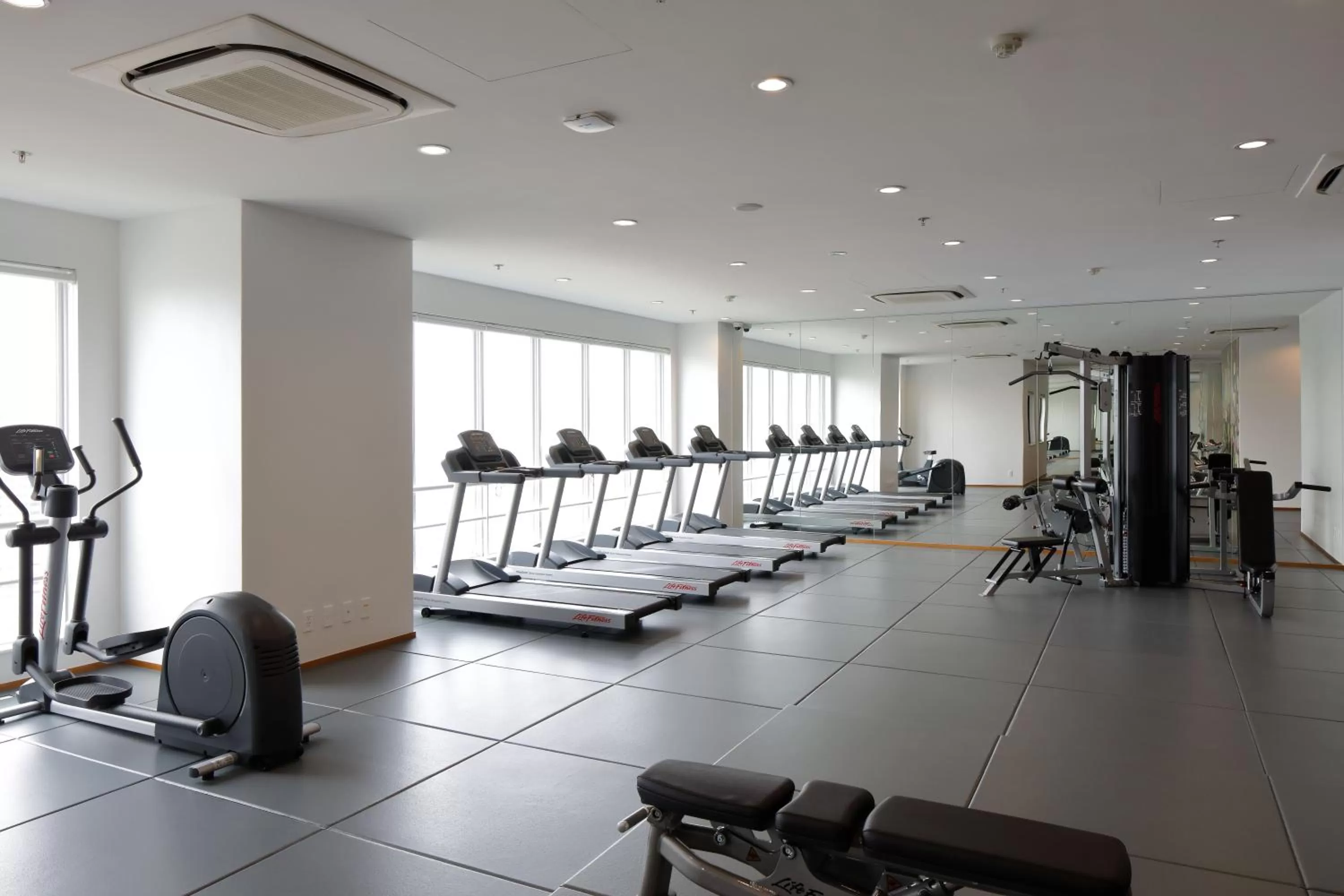 Fitness centre/facilities in Roygent Parks Hanoi