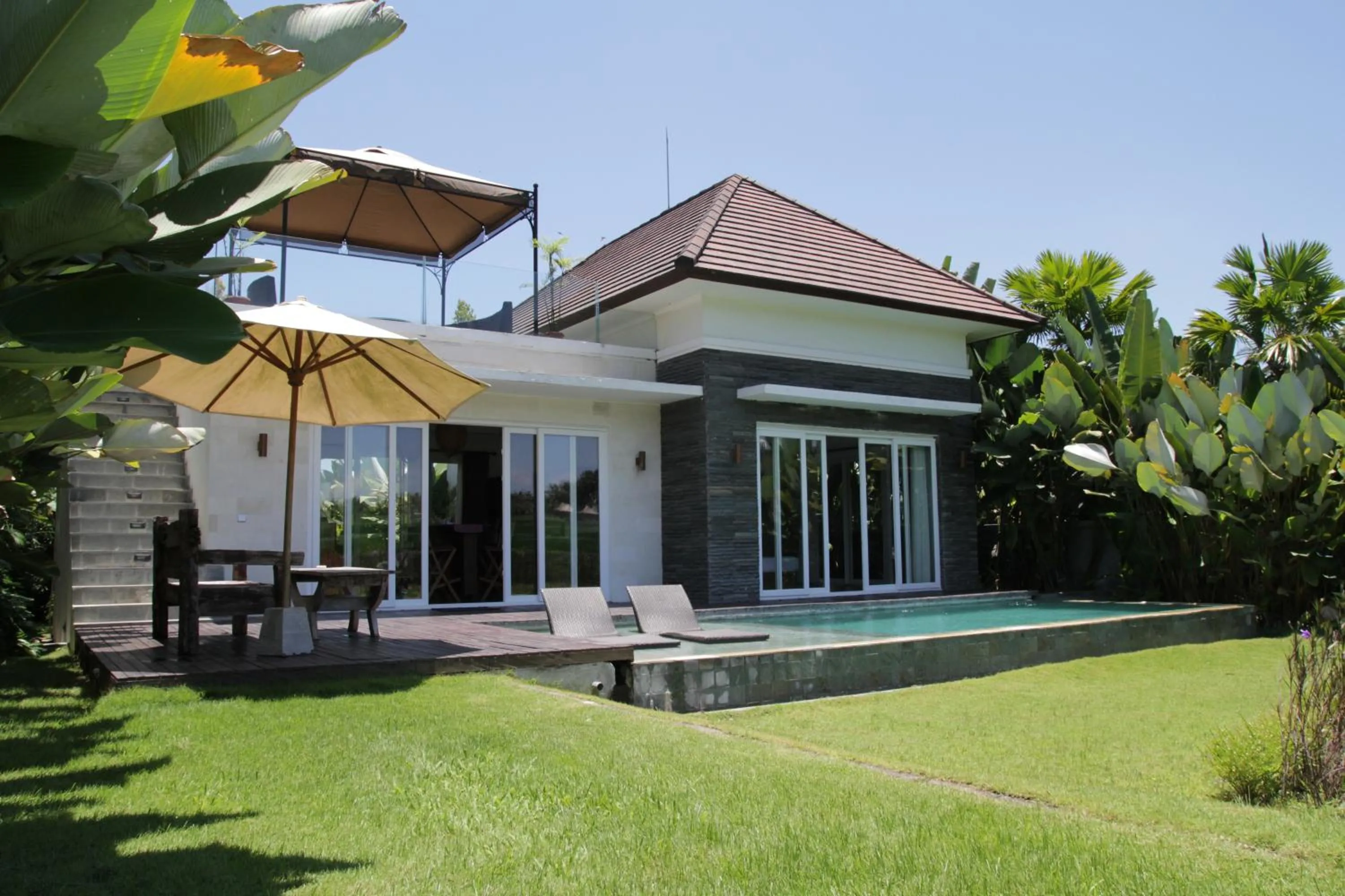 Property building in The Samara Villas & Restaurant