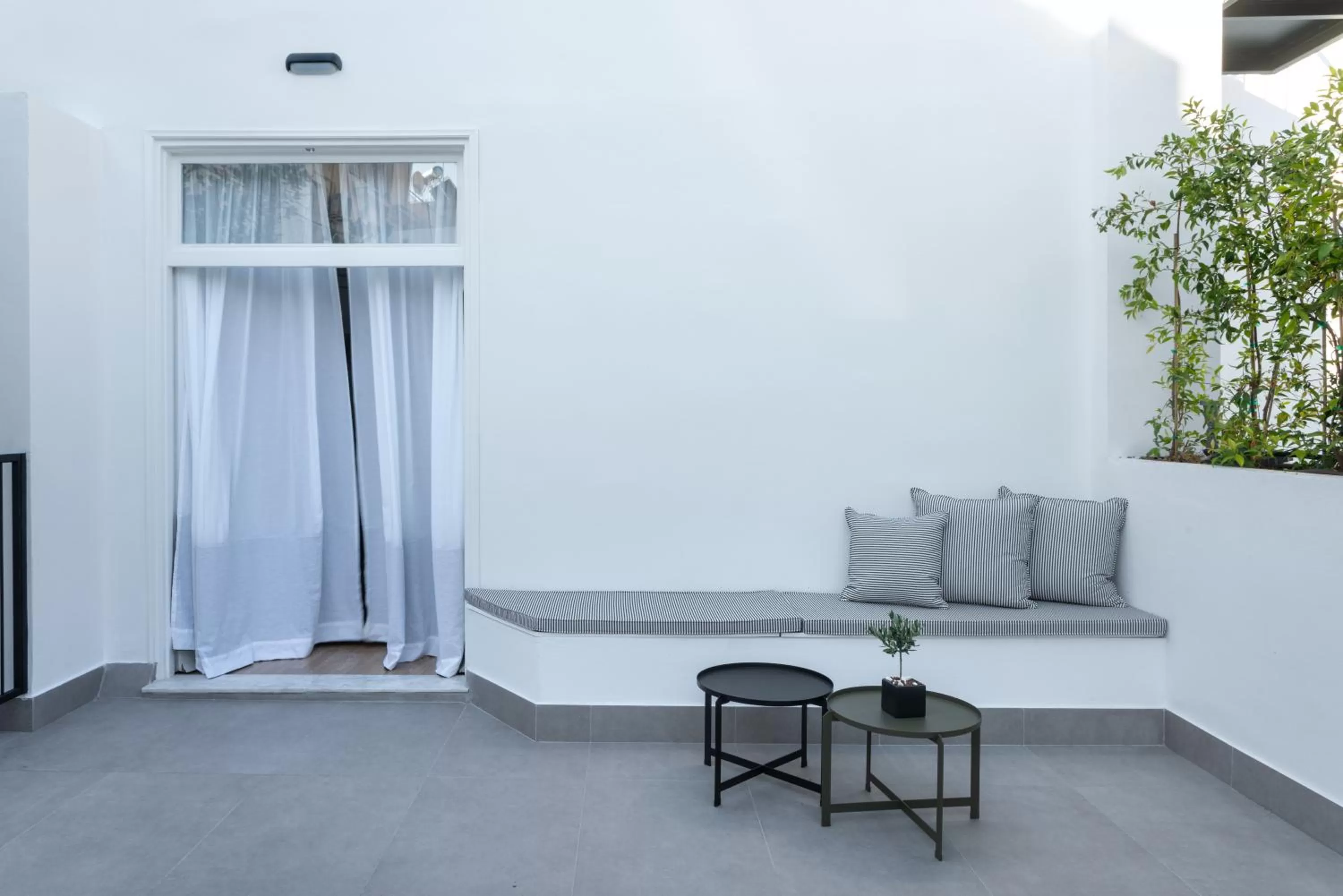 Patio in Athens Flair