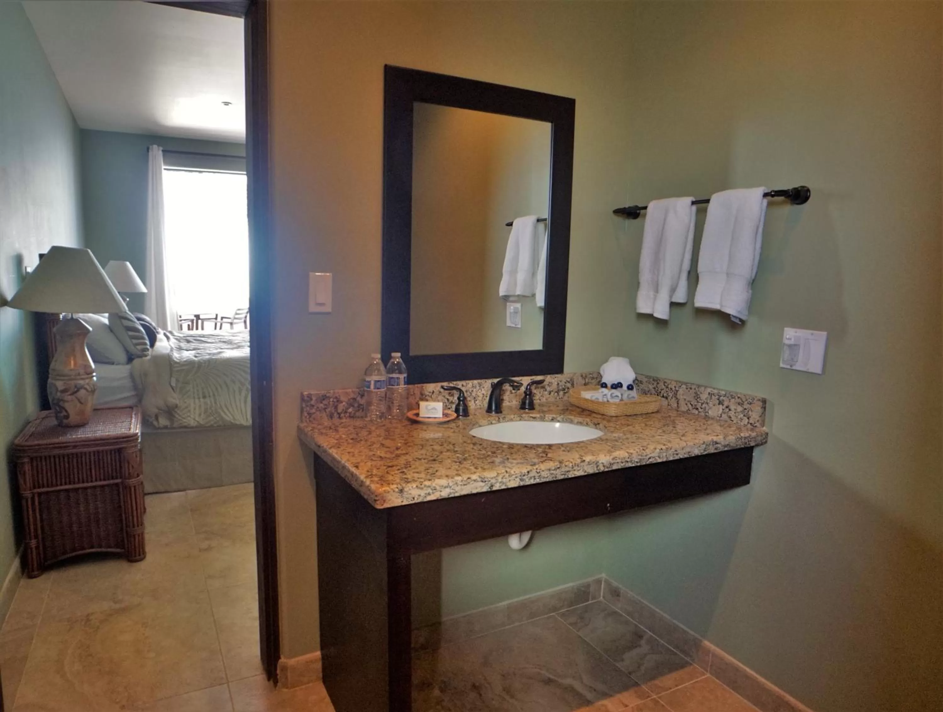 Bathroom in Cerritos Beach Inn