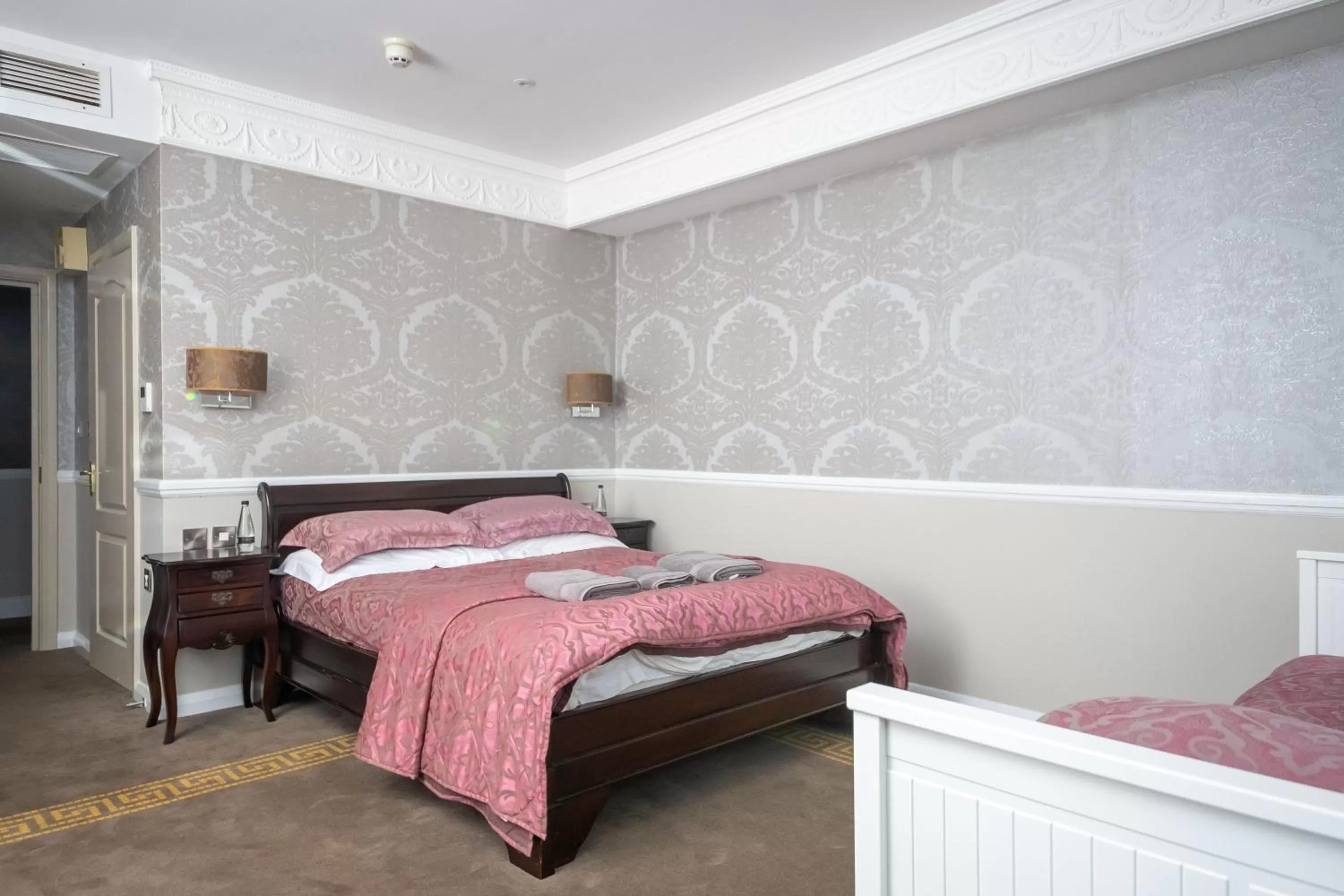 Bed in Guildford Manor Hotel & Spa