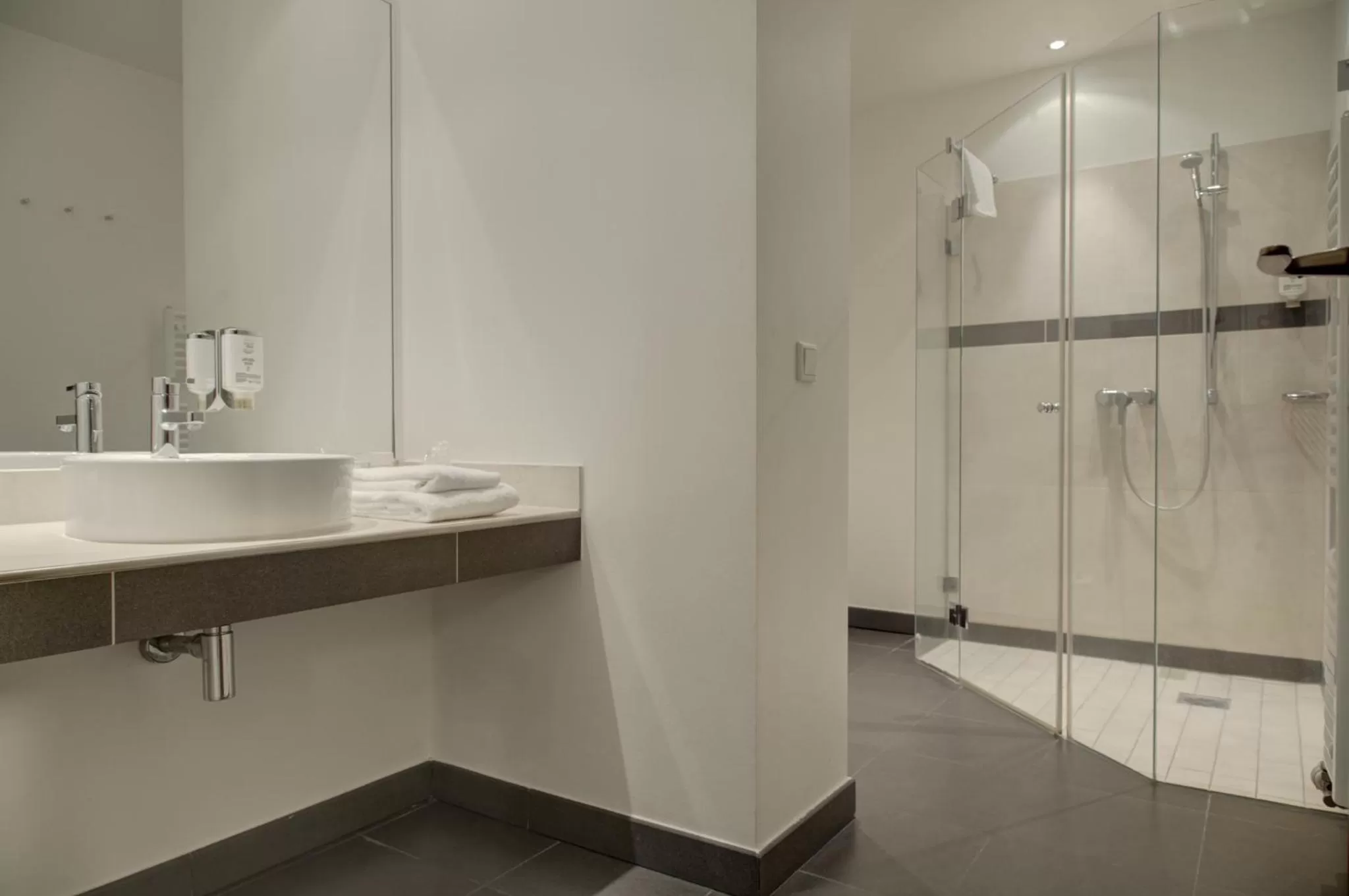 Shower in Hotel des Nordens Flensburg Wellness & Spa