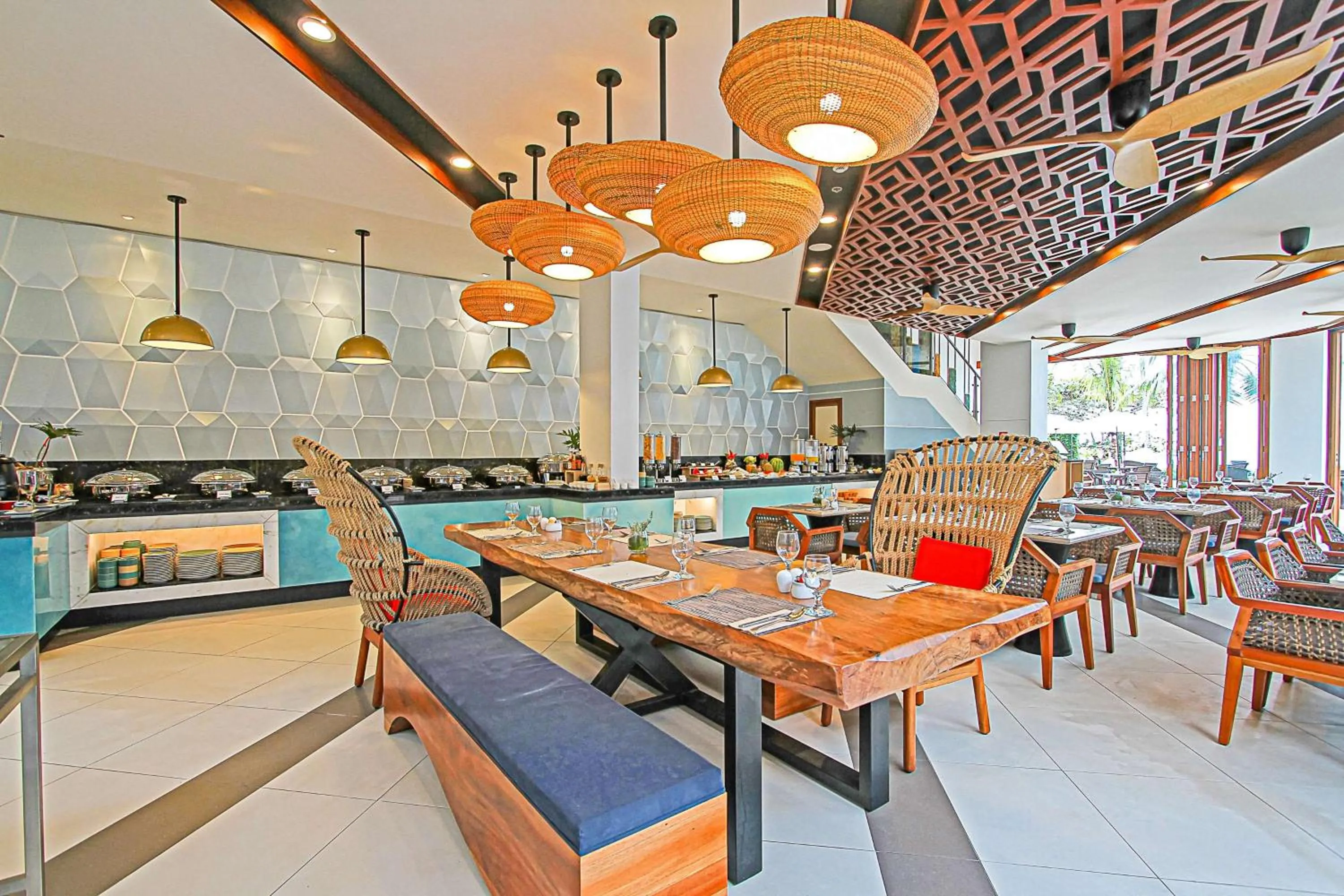 Restaurant/places to eat in Best Western Plus The Ivywall Resort-Panglao