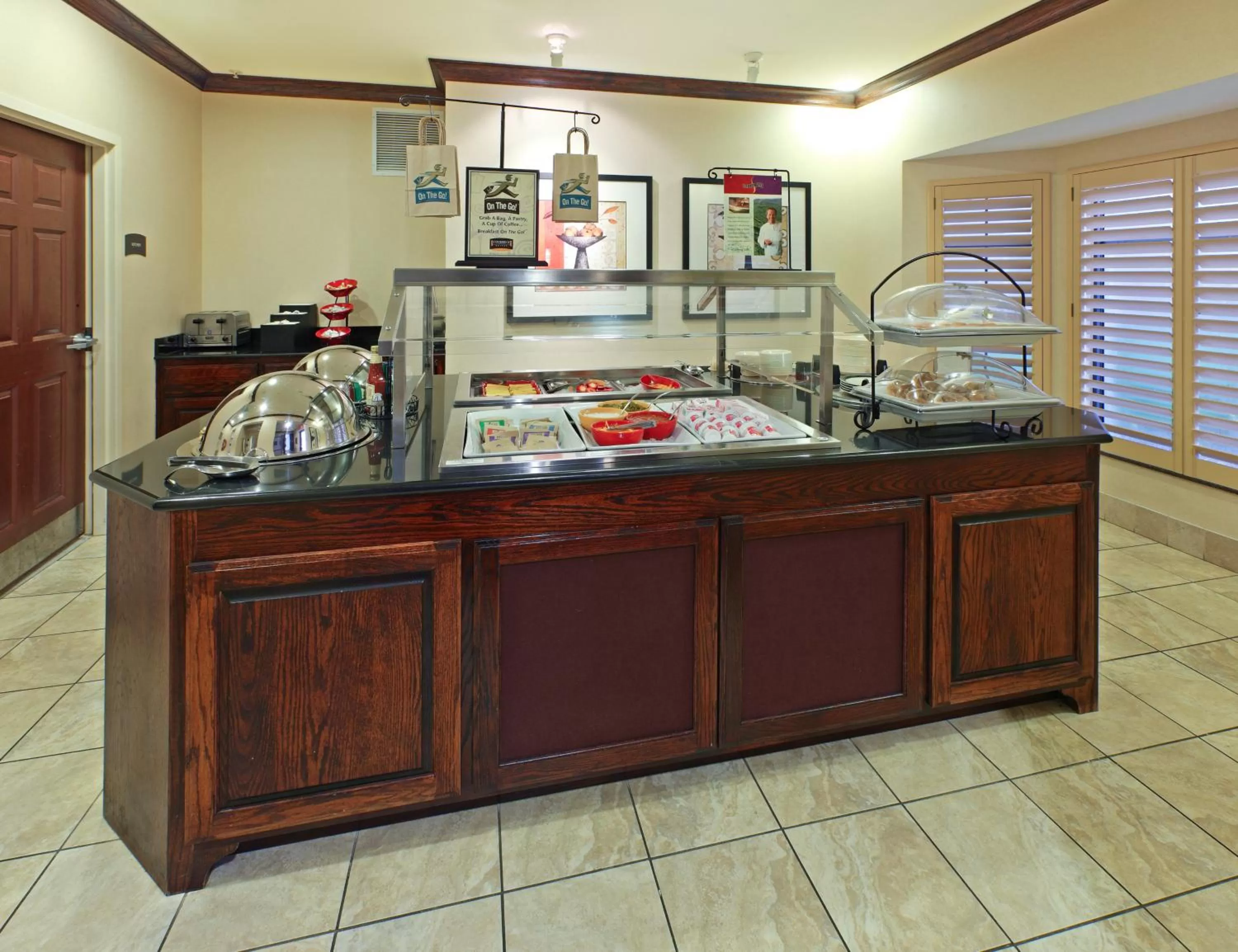 Restaurant/places to eat in Staybridge Suites Hot Springs by IHG