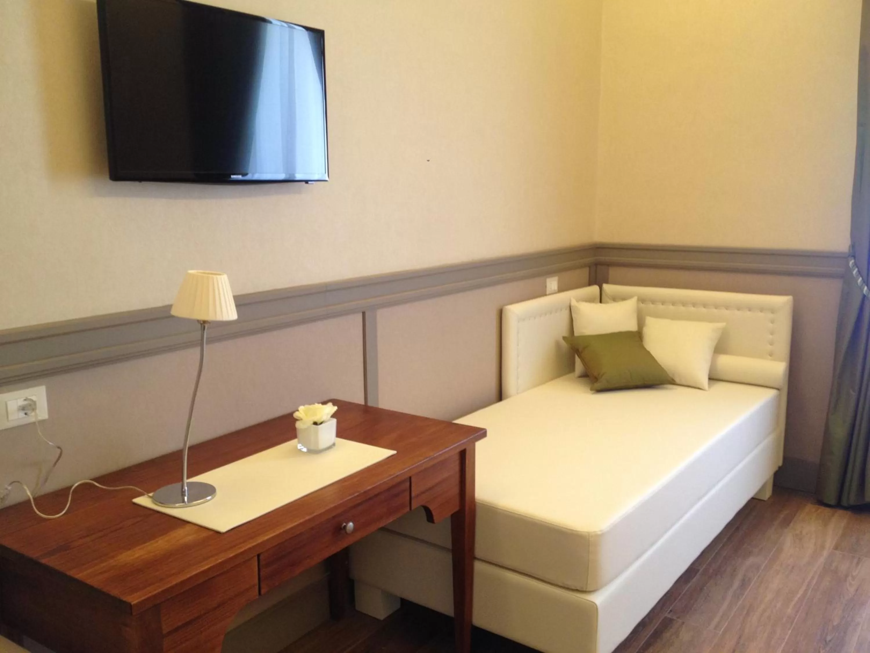 Bed in Basilica Hotel