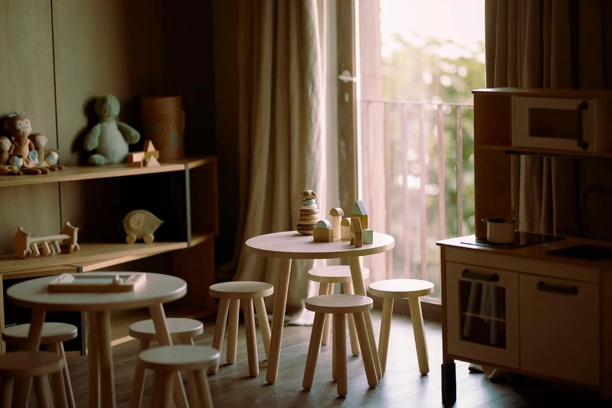 children in Octant Douro