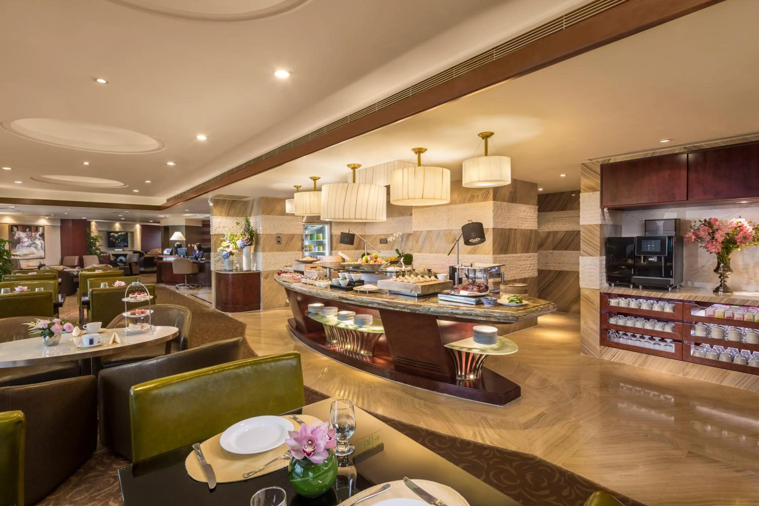 Restaurant/places to eat in The Kunlun Jing An