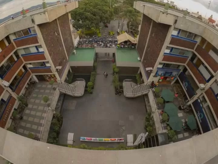 Property building in Suites Las Plazas