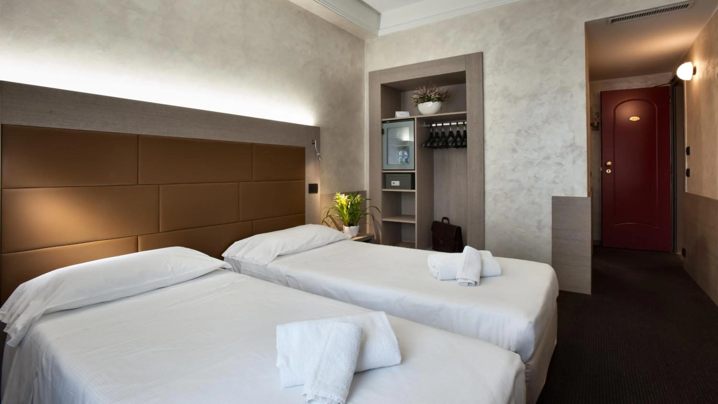 Bed in Hotel Sunflower