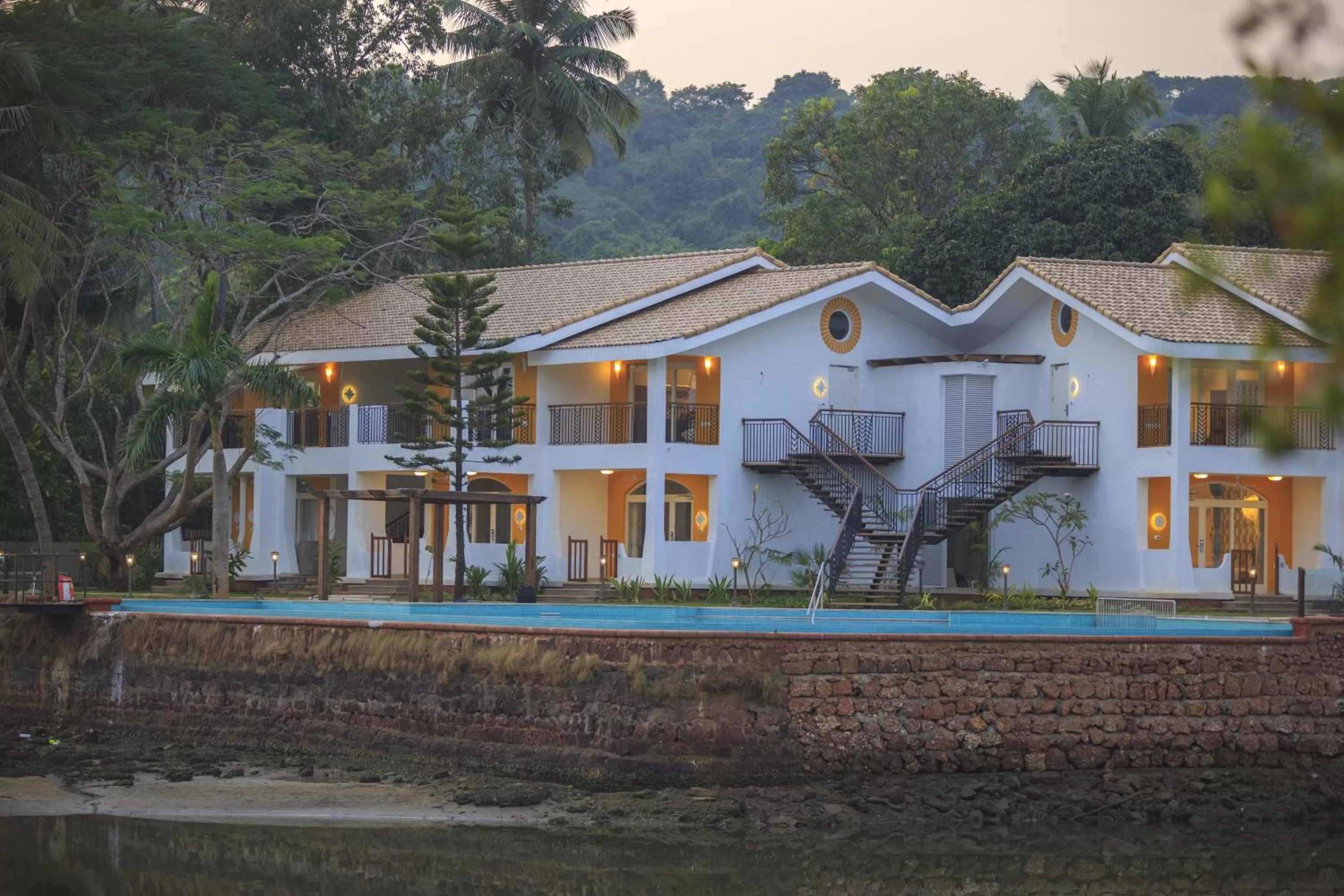 Facade/entrance in Acron Waterfront Resort