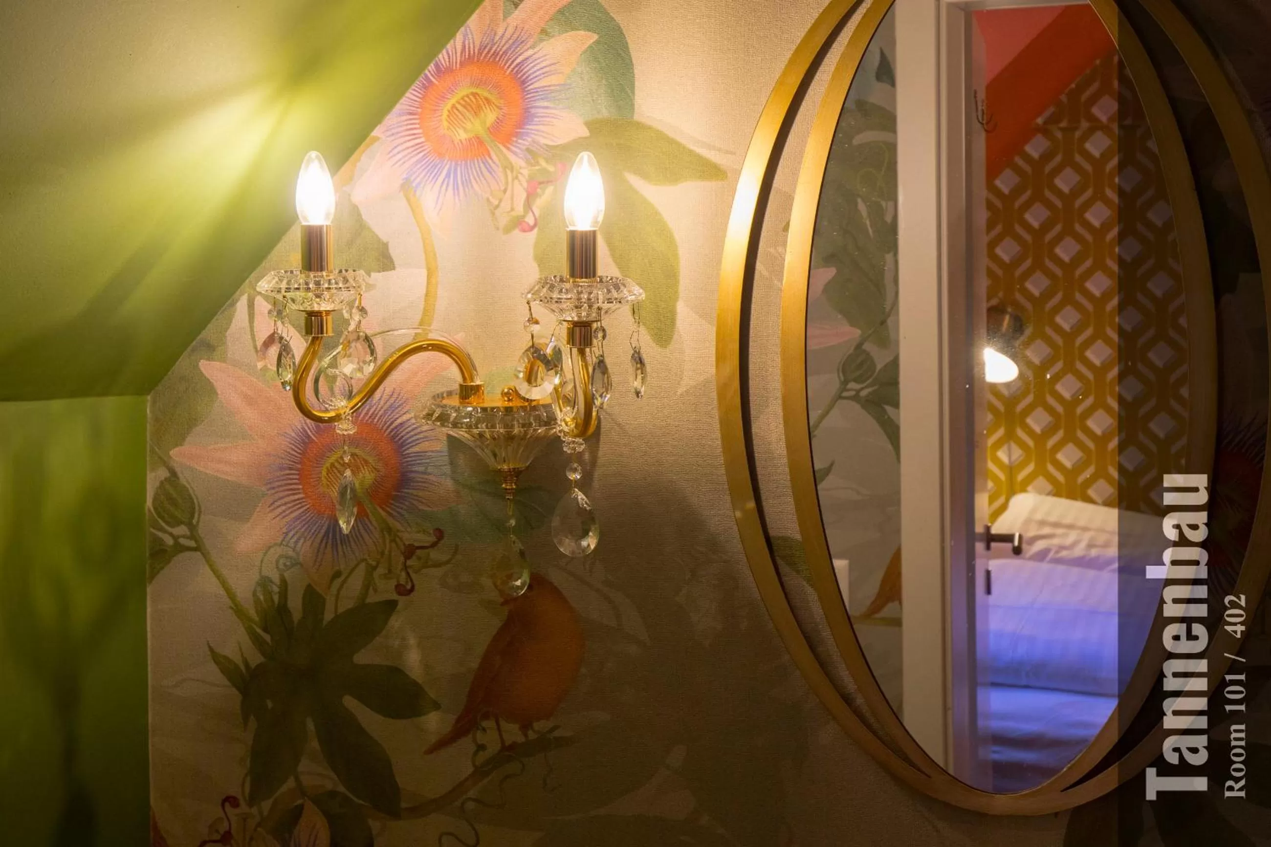 Shower in The Henry Self Check-In Guesthouse