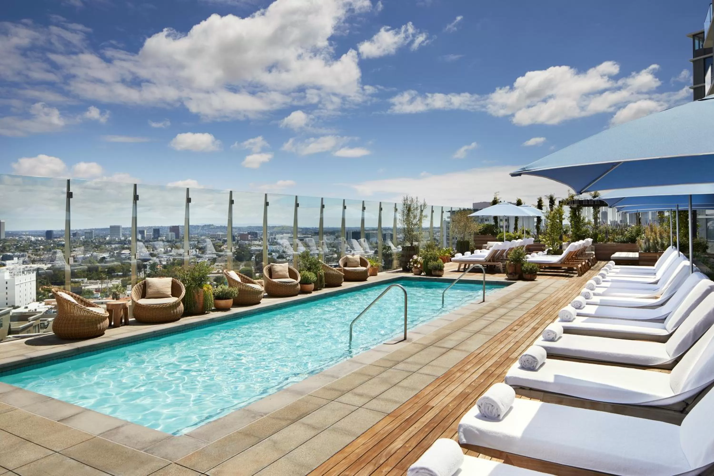 Restaurant/places to eat in 1 Hotel West Hollywood