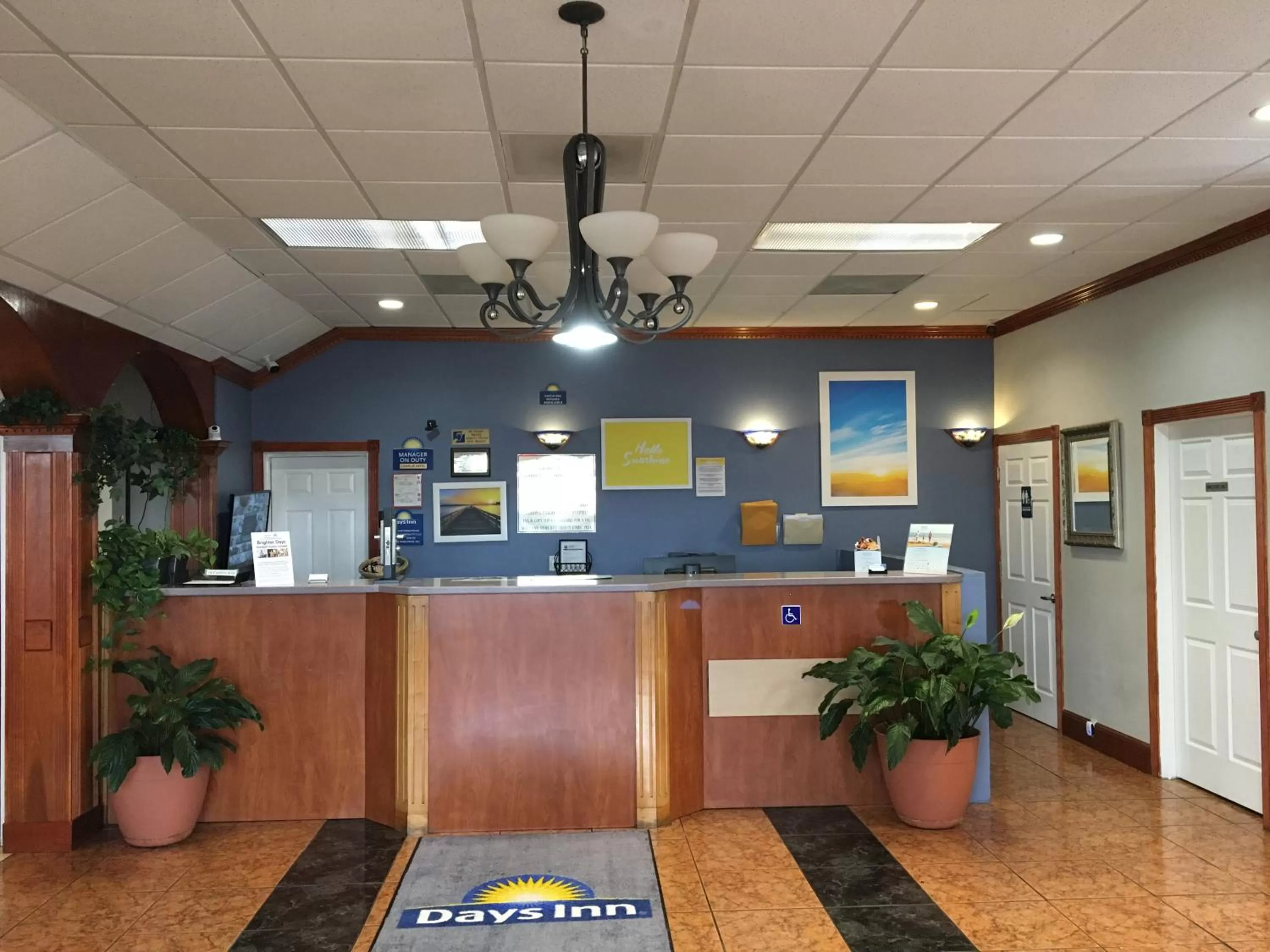Lobby or reception in Days Inn by Wyndham Fort Myers