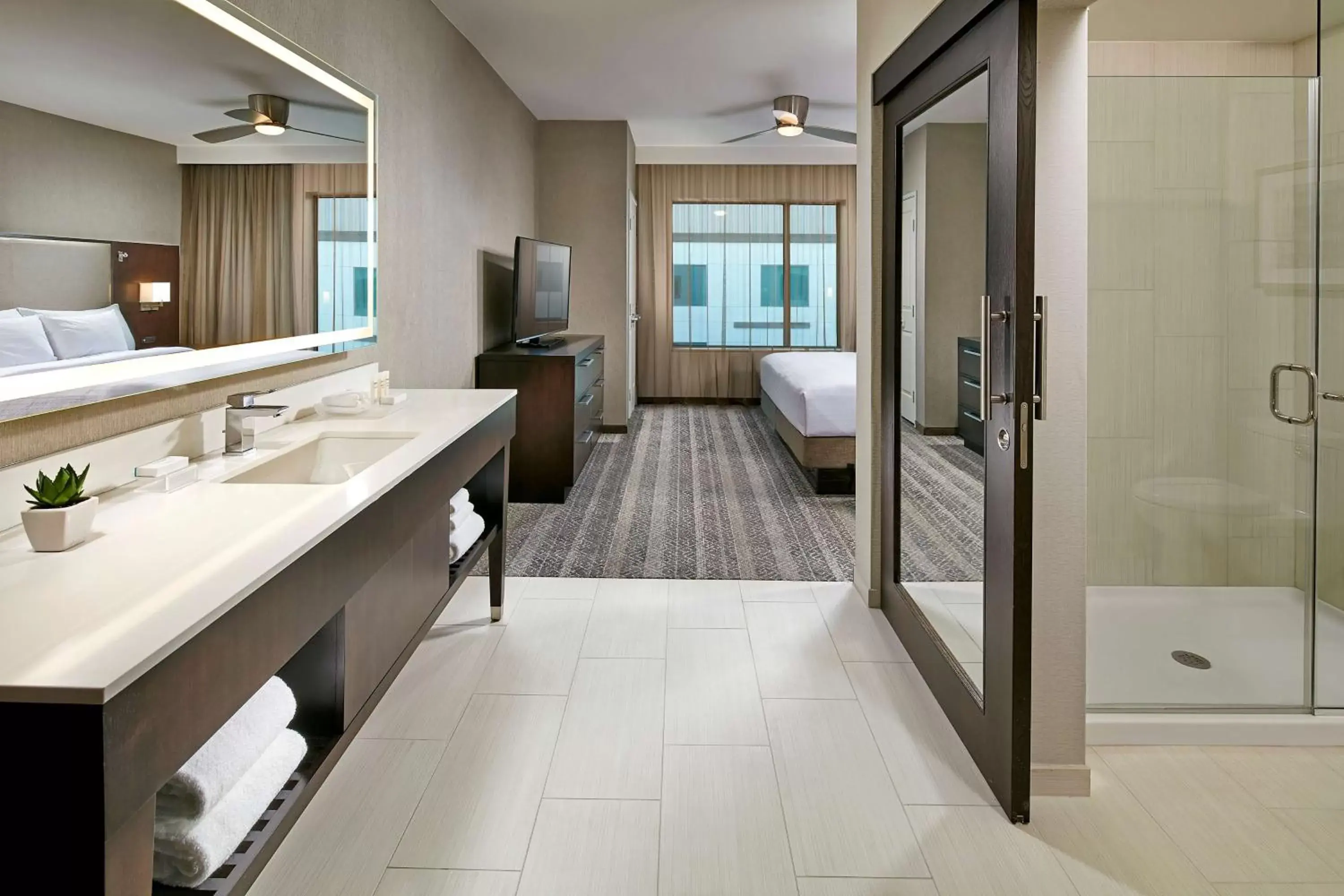 King Studio with Roll-In Shower - Mobility Accessible in Homewood Suites by Hilton San Diego Downtown/Bayside King Studio with Roll-In Shower - Mobility Accessible in Homewood Suites by Hilton San Diego Downtown/Bayside