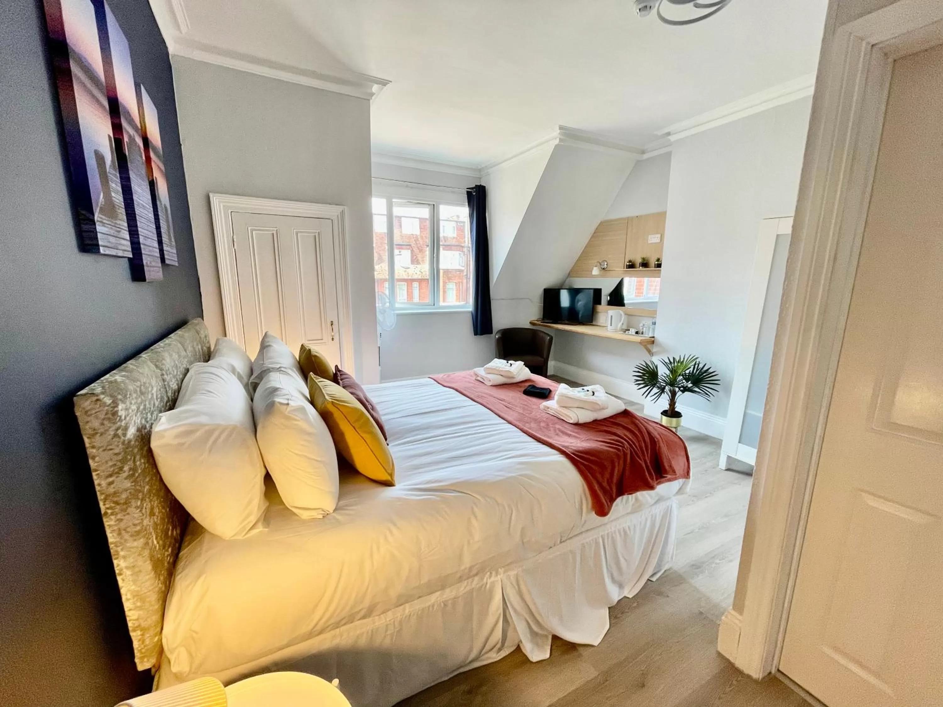 Bed in The Silver How