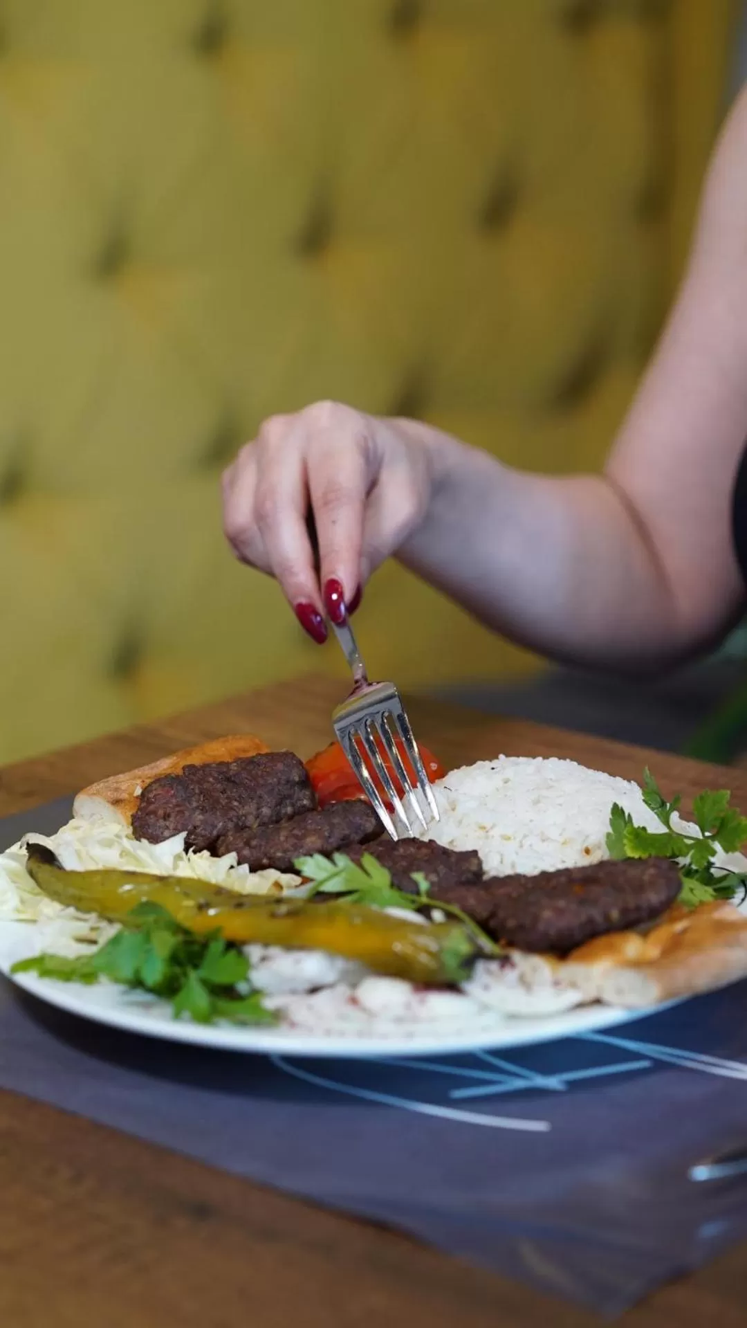 Food and drinks in Homey AirPort Hotel