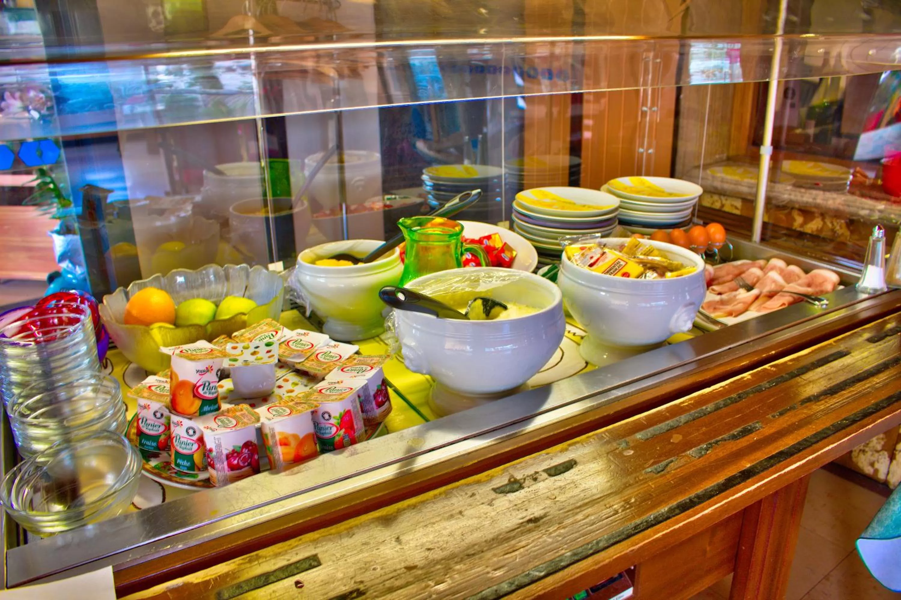 Buffet breakfast in Logis Hôtel Restaurant Le Chalet du Mont Roland