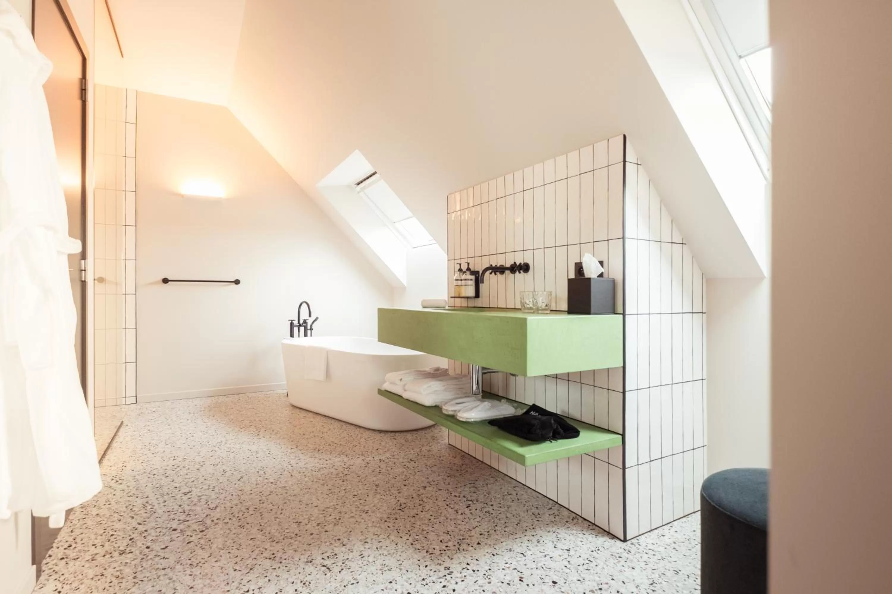 Bathroom in U Eat & Sleep Antwerp