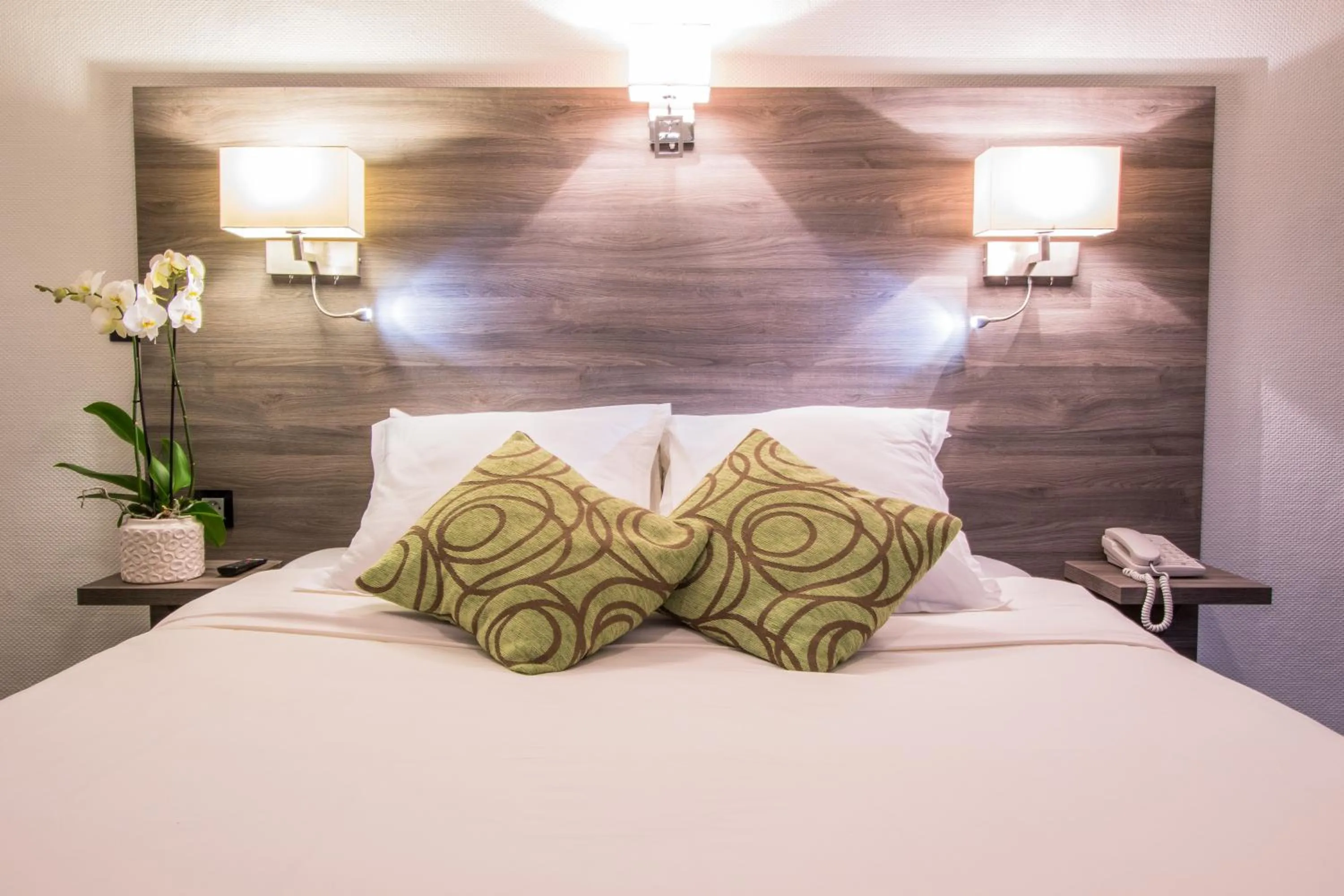 Bed in Hotel Actuel Chambéry Centre Gare