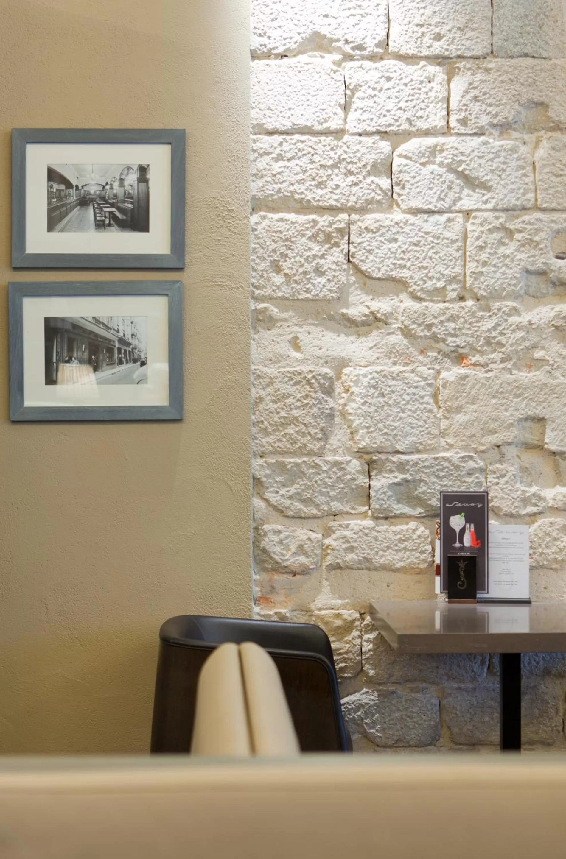 Restaurant/places to eat in Peninsular