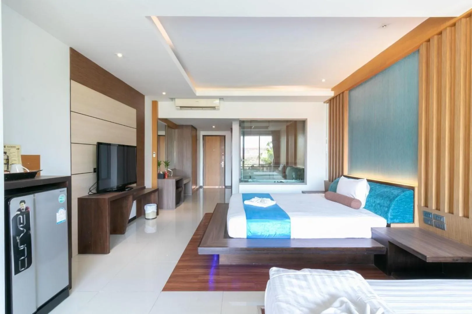 room service, Bed in Mai Morn Resort SHA Plus