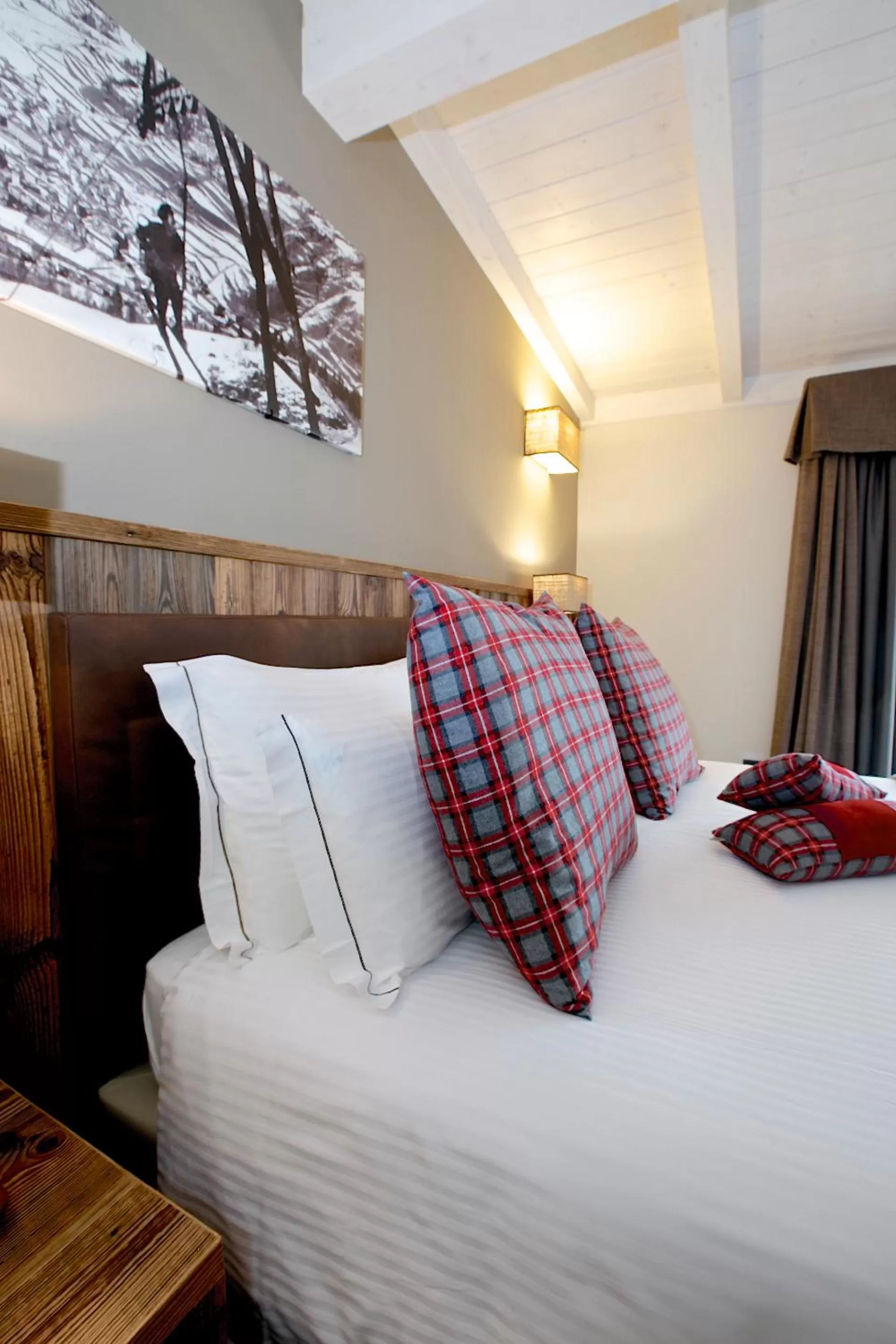 Bed in Olimpia Hotel