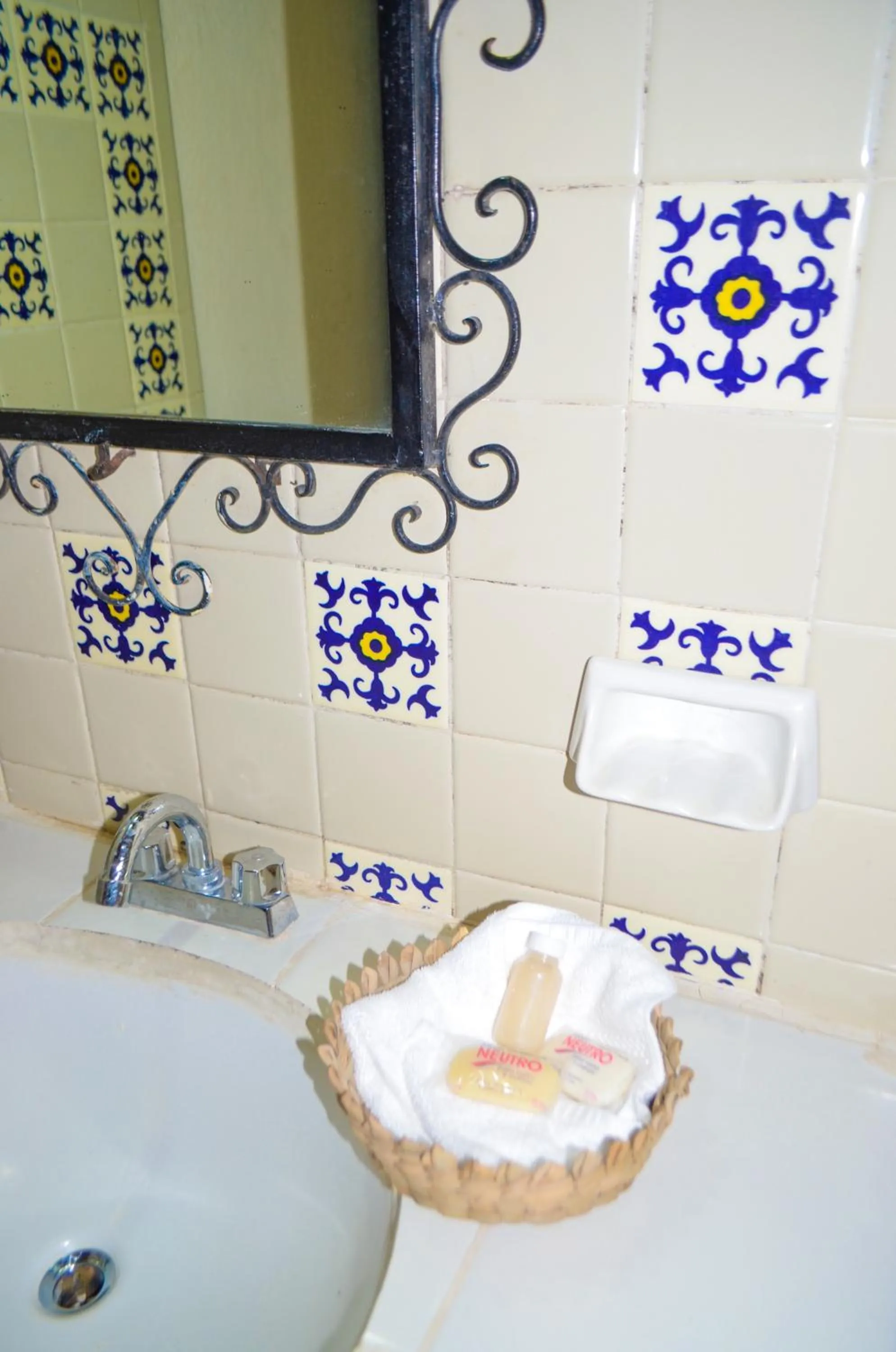 Bathroom in Hotel Villa de Flores