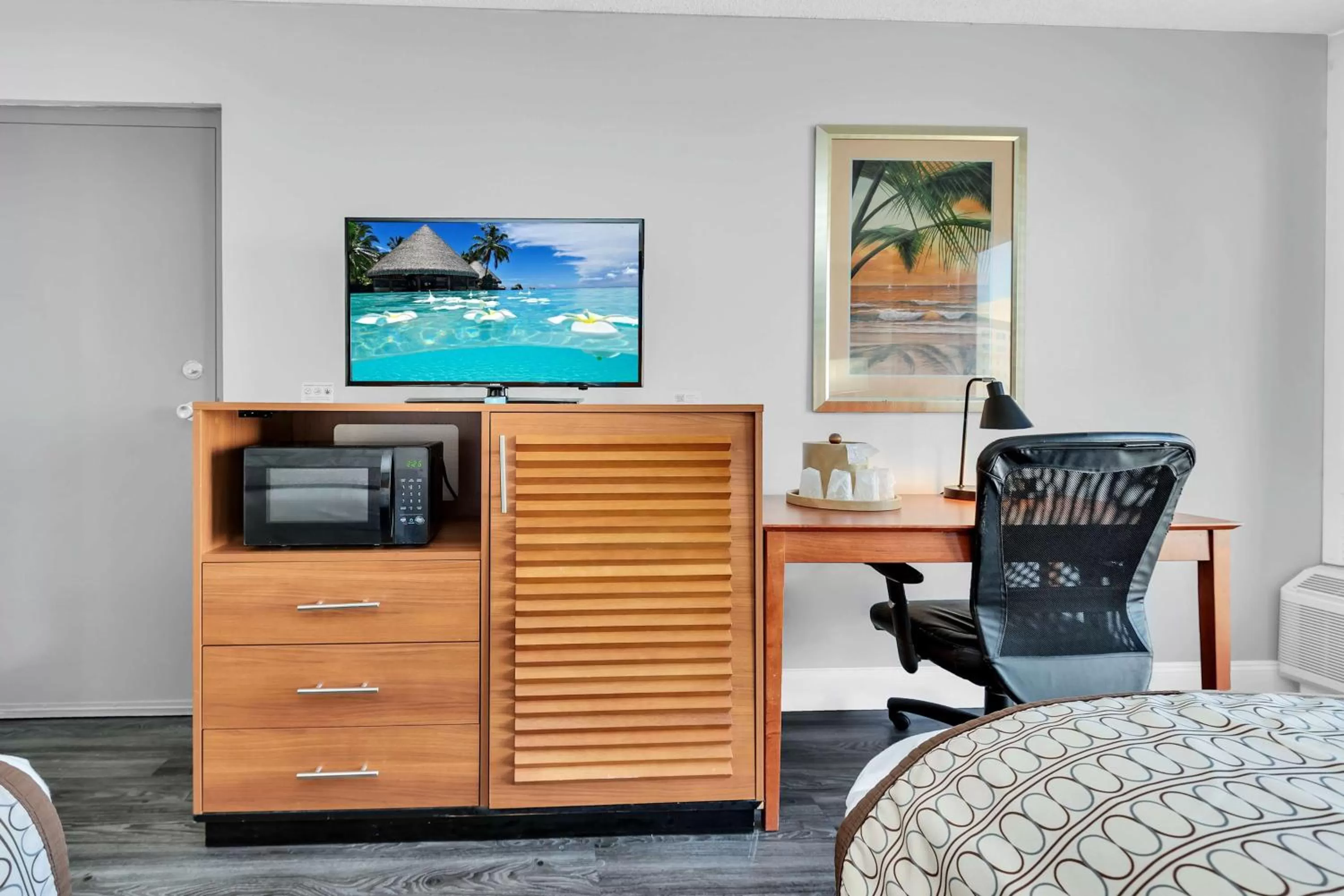 Bedroom in Best Western Orlando Gateway Hotel