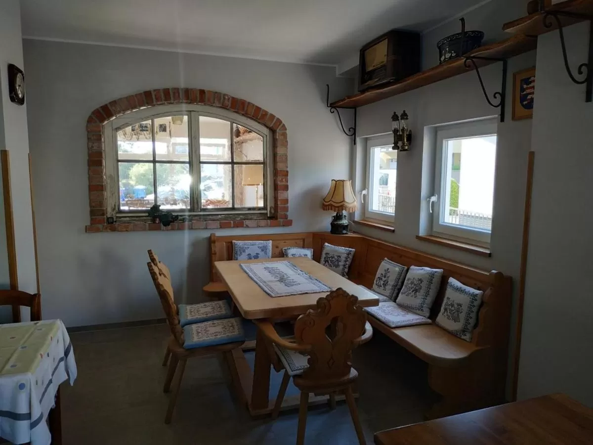 Restaurant/places to eat in Hotel Brasserie Chaussee