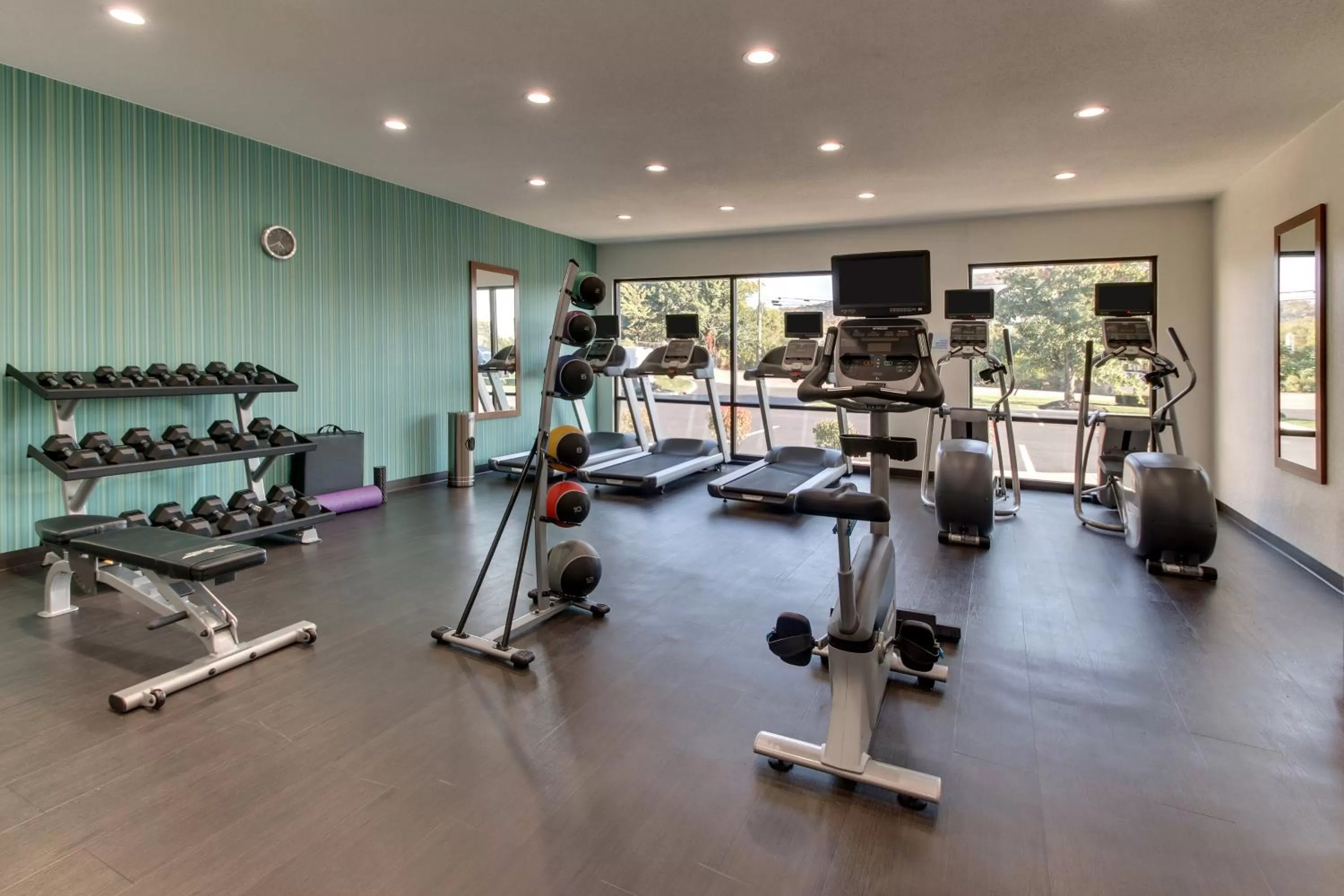 Fitness centre/facilities in Holiday Inn Express Fishkill-Mid Hudson Valley by IHG