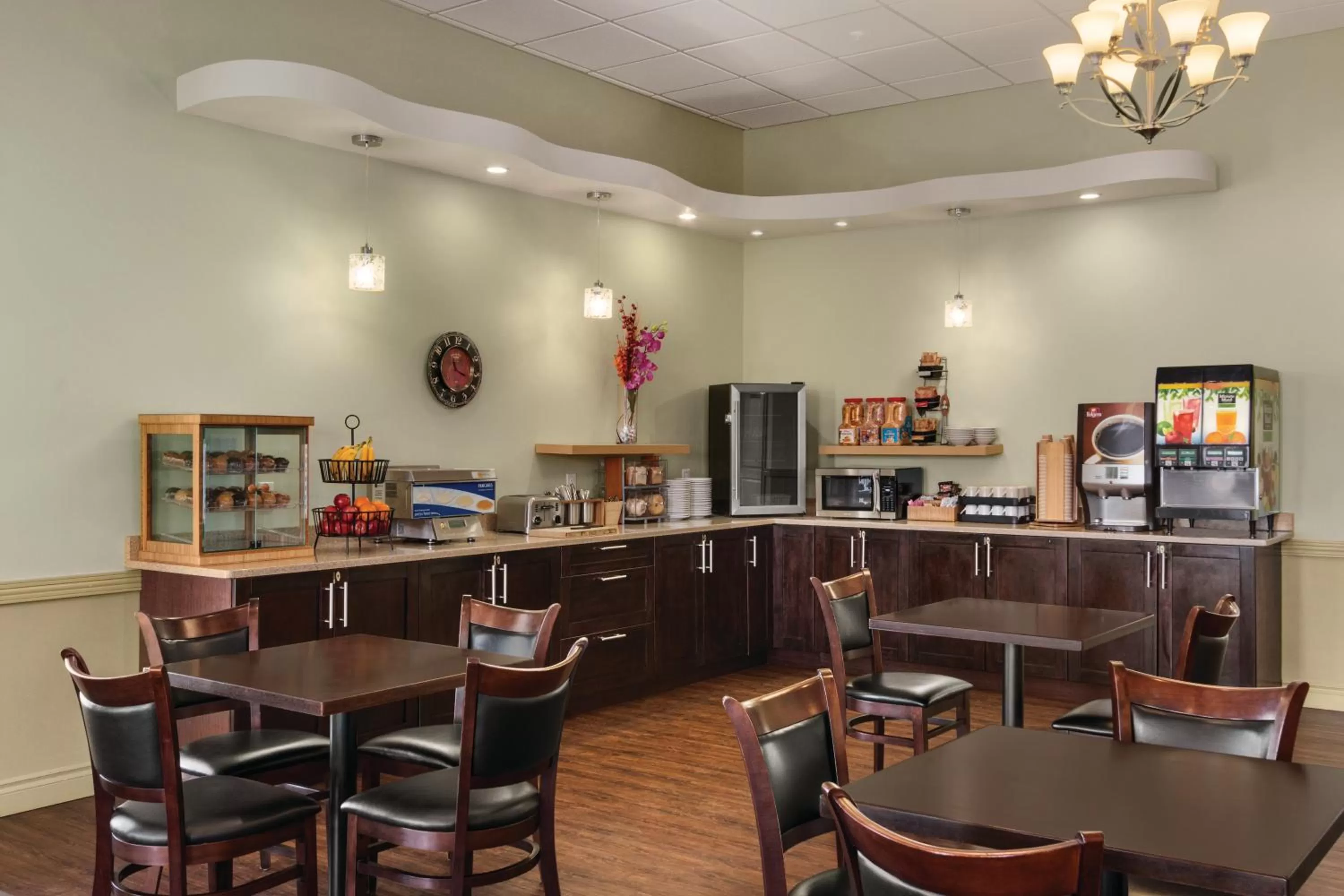 Breakfast in Quality Inn & Suites