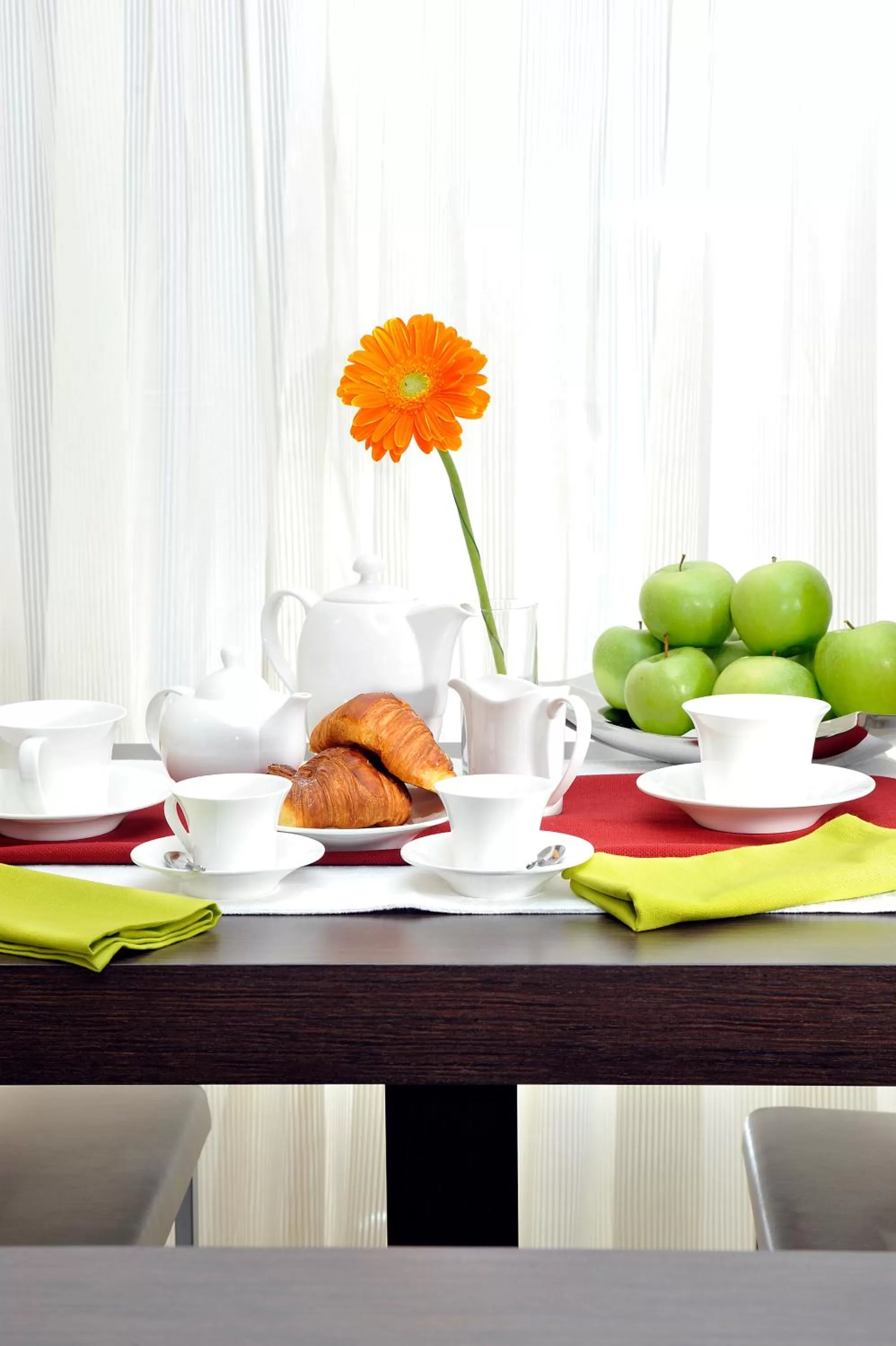 Restaurant/places to eat in Demetra Hotel