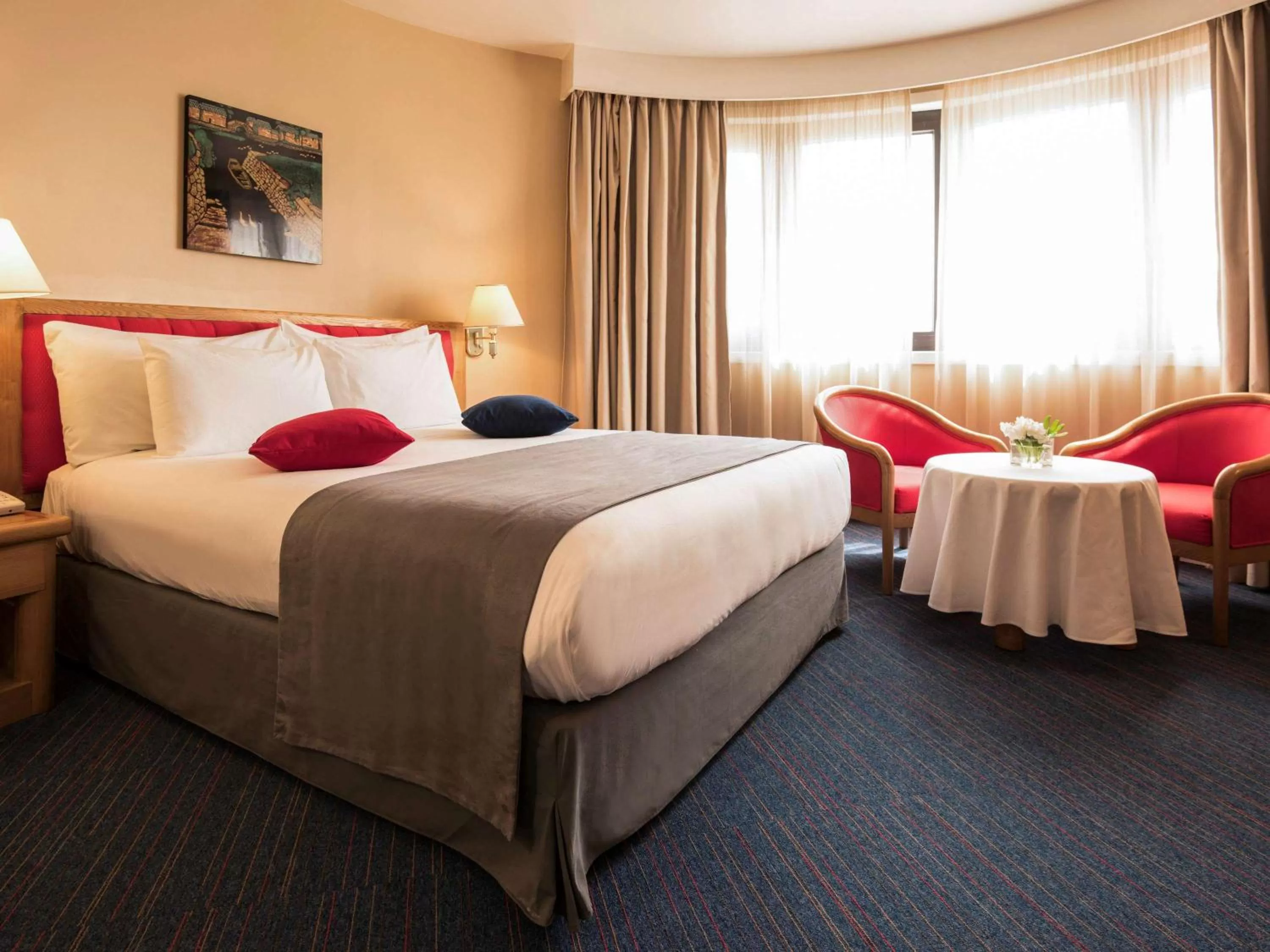 Property building, Bed in Hotel Mercure Alger Aéroport