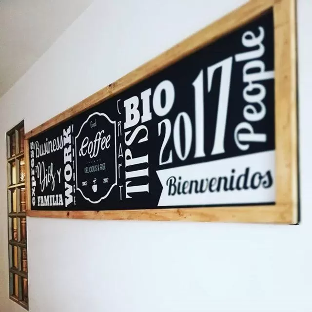 Property Logo/Sign in D'lujo