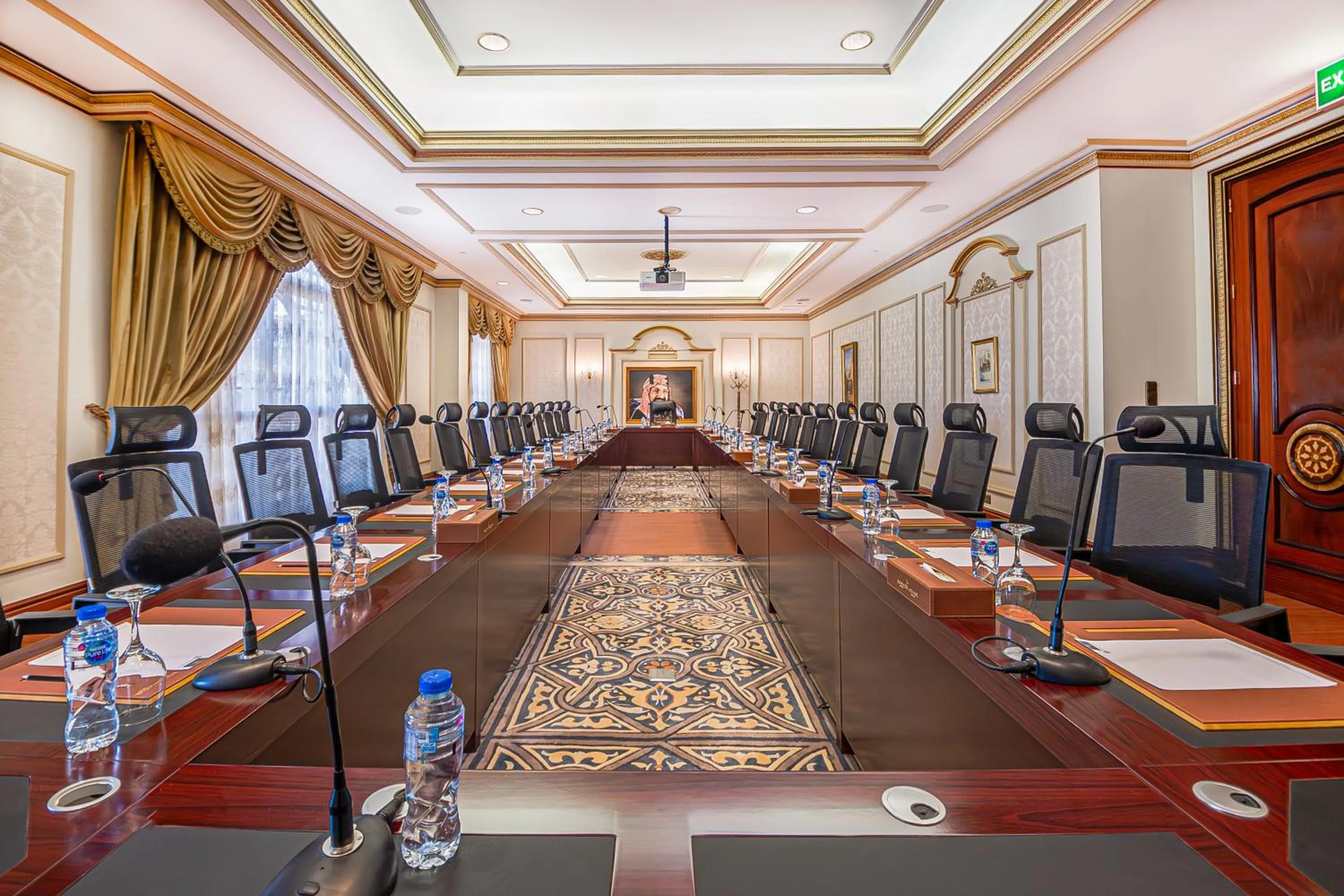Meeting/conference room in Dar Al Taqwa Hotel