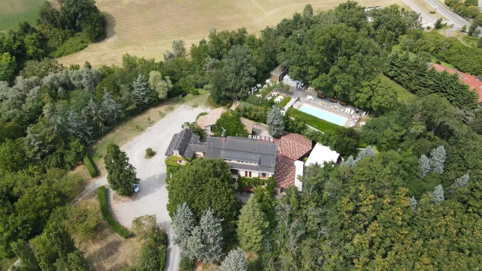 Bird's eye view in Le Querce Hotel