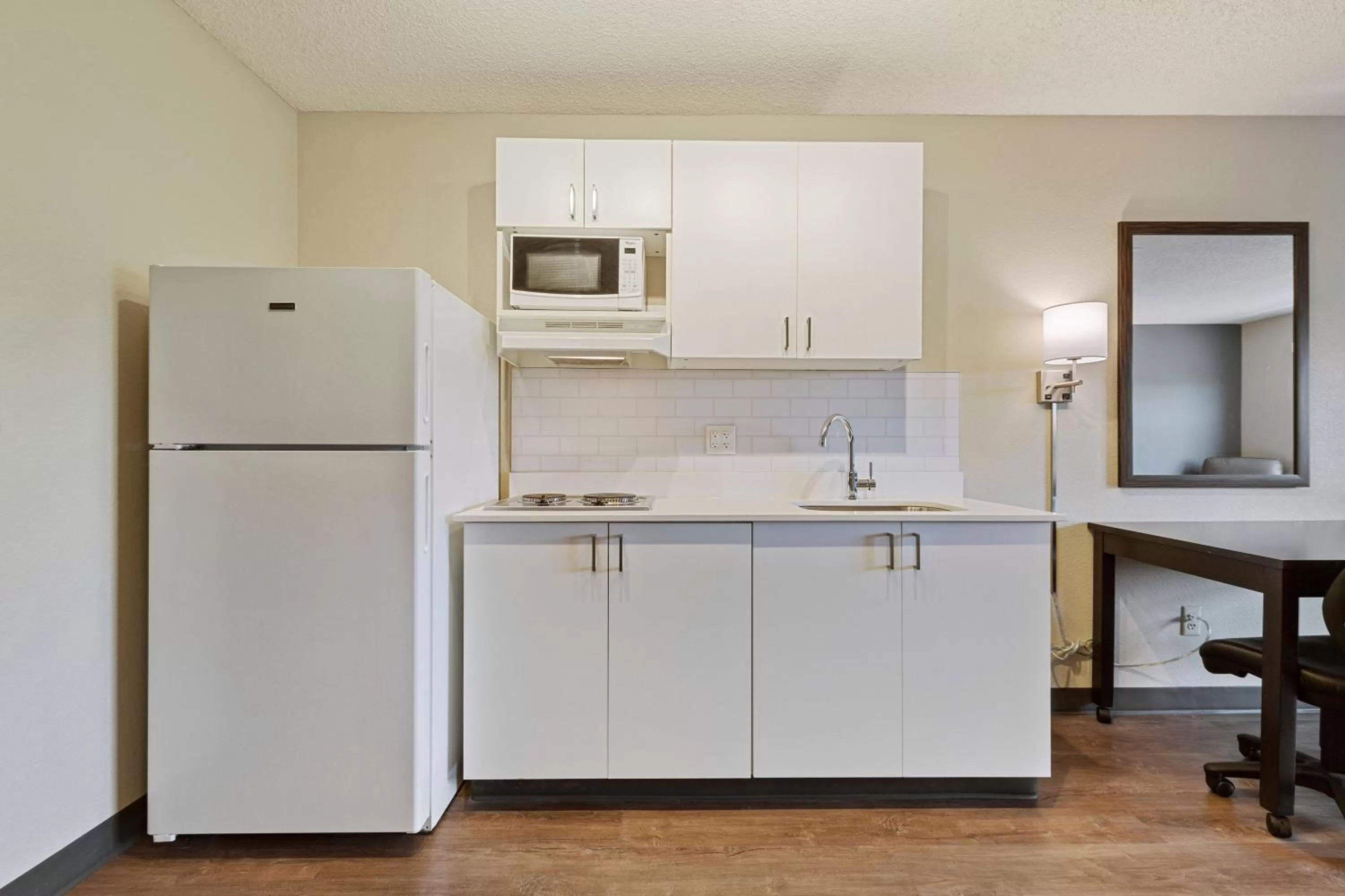 Kitchen or kitchenette in Extended Stay America Suites - San Ramon - Bishop Ranch - East