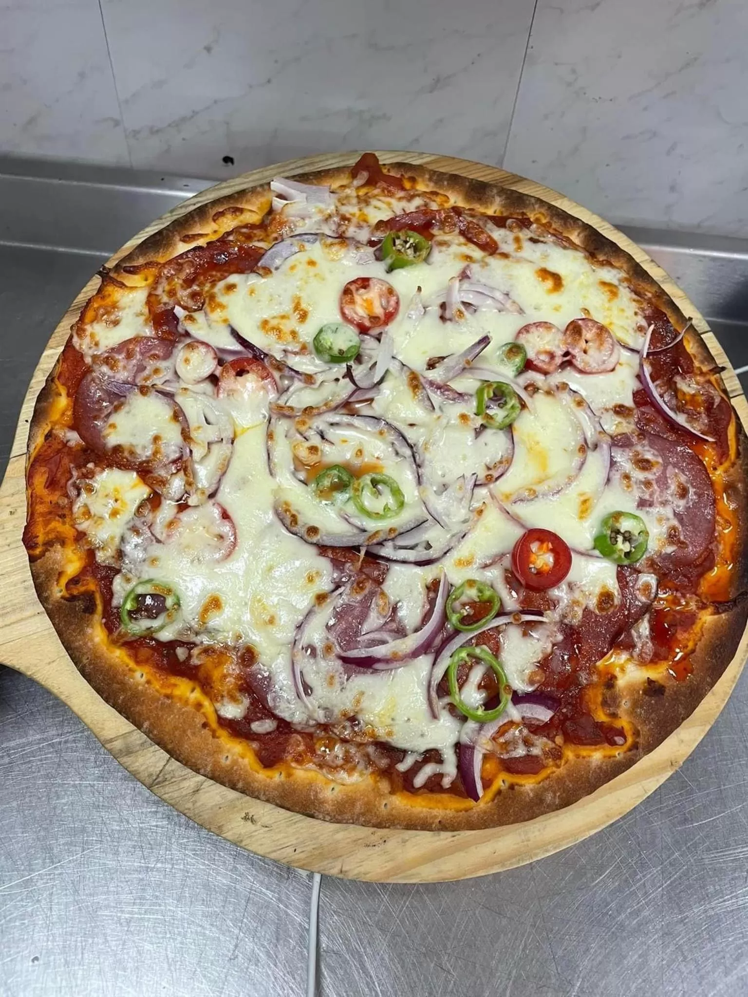 Food and drinks in The Six Bells