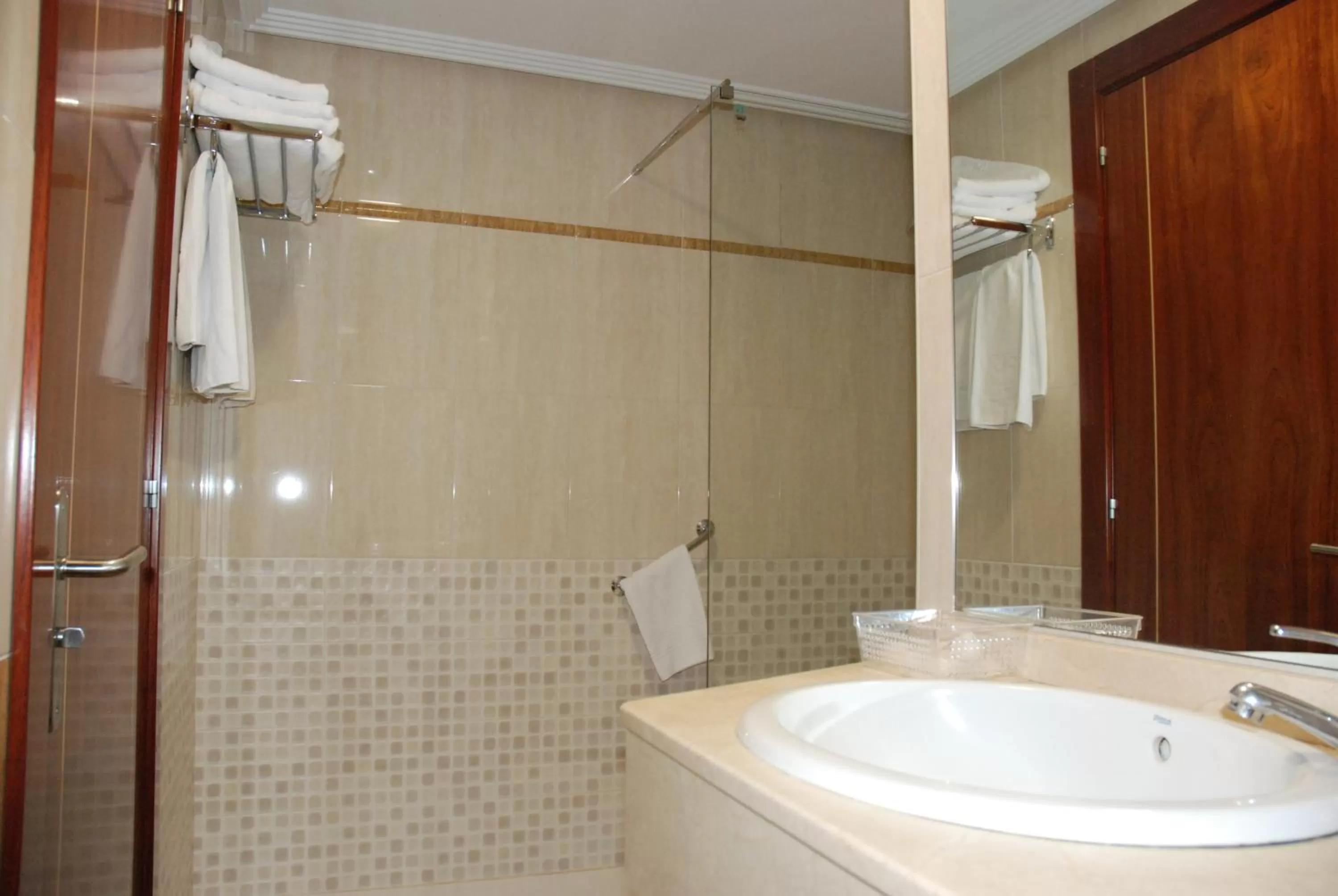 Bathroom in Apartahotel FC Catedral