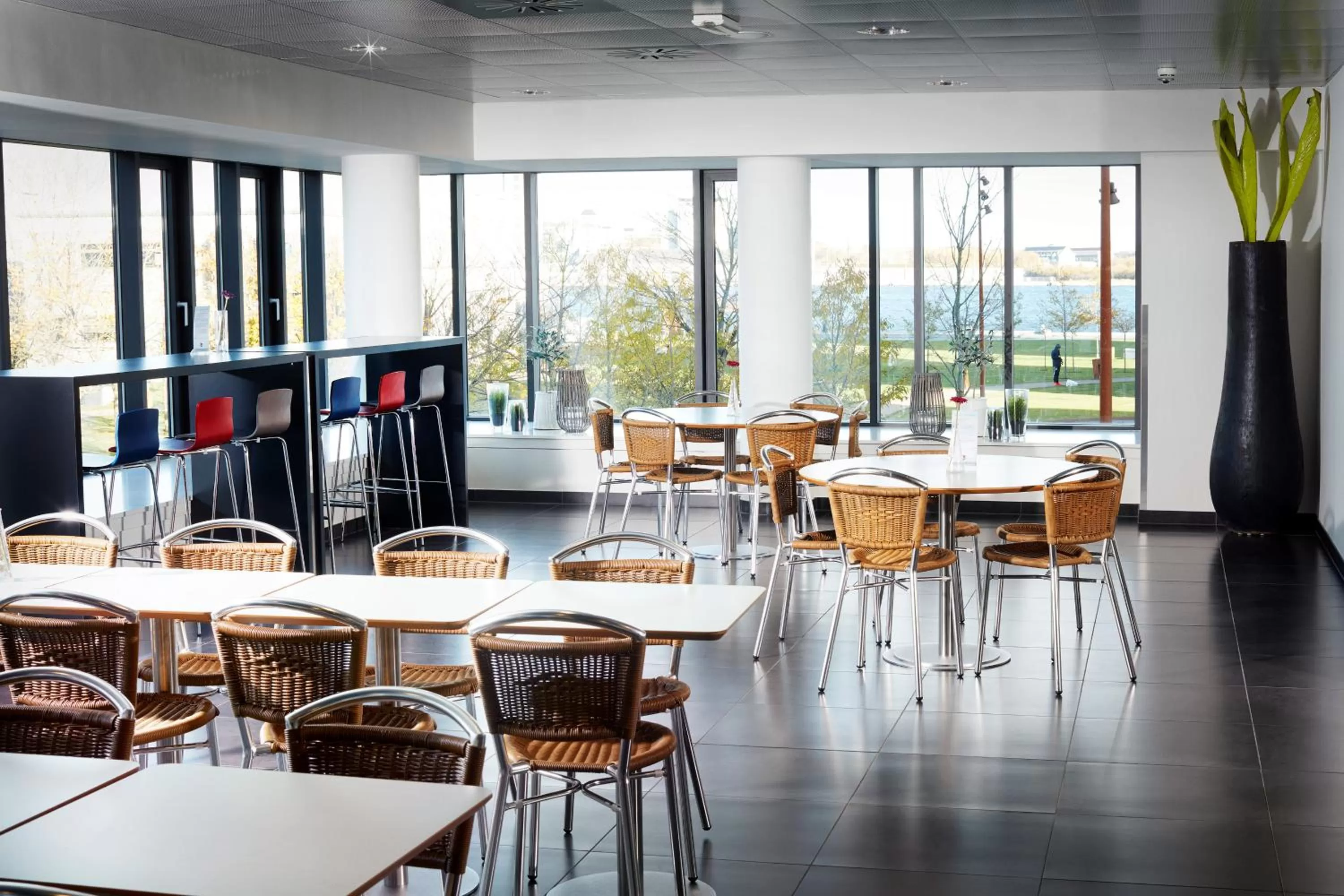 Seating area in Cabinn Aalborg